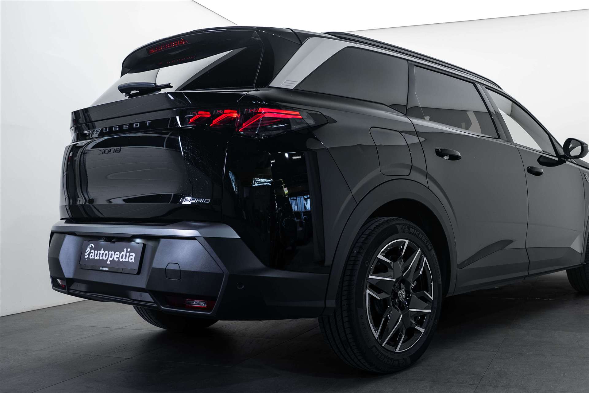 PEUGEOT 5008 145 Hybrid GT 7-Plätzer e-DCS-Automat-showroom-element-3