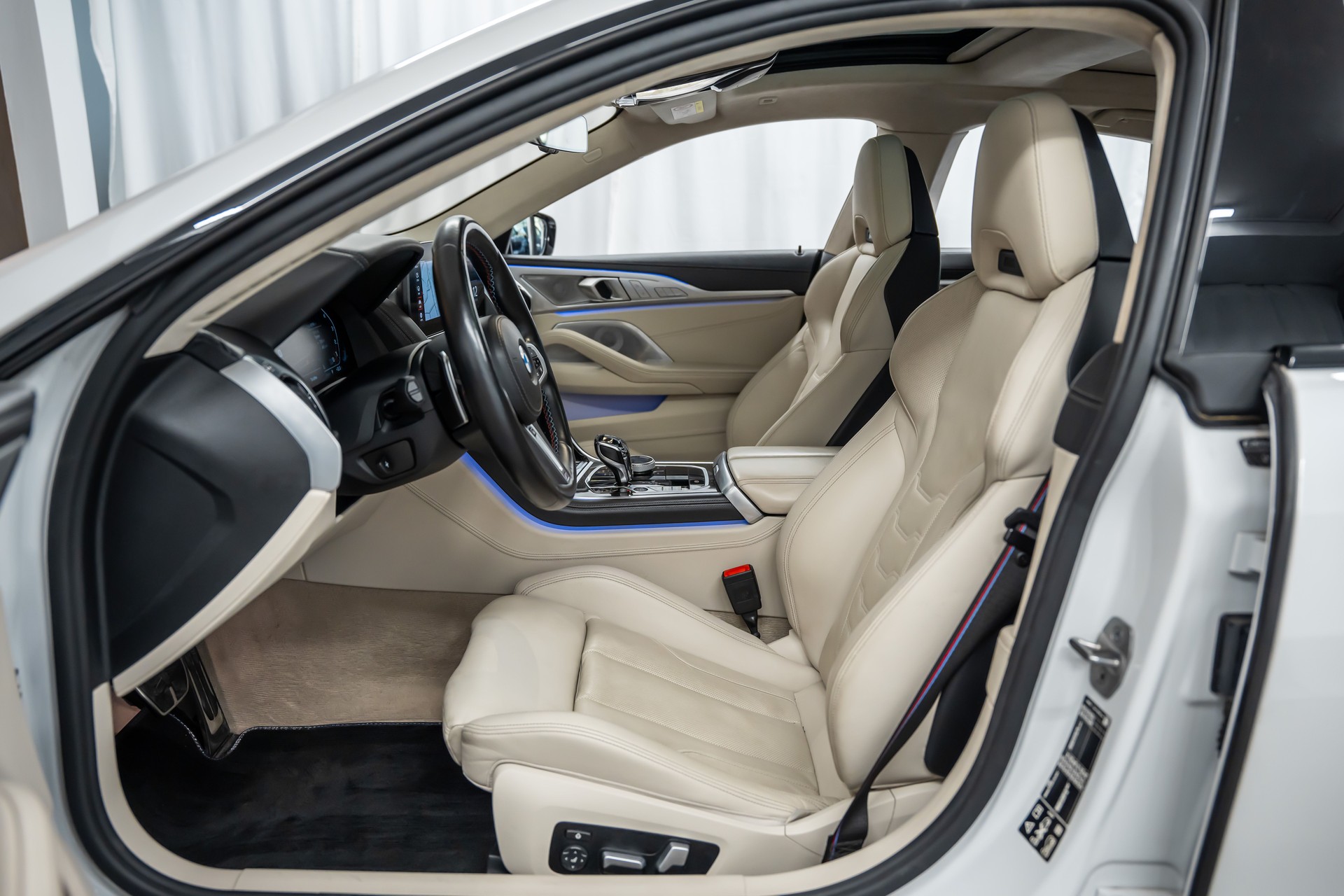 BMW M850i xDrive Grand Coupé Steptronic *Performance-Sitze*B&W-Diamond*Head-Up*Panorama*-image-11