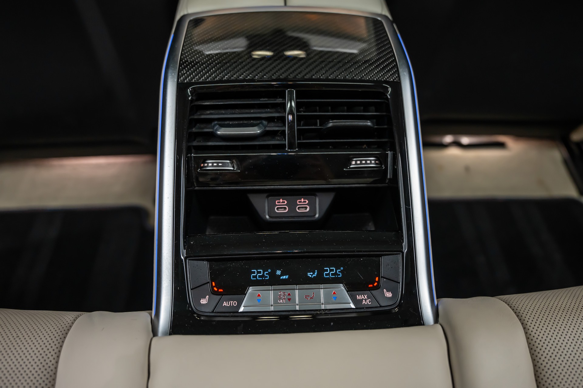 BMW M850i xDrive Grand Coupé Steptronic *Performance-Sitze*B&W-Diamond*Head-Up*Panorama*-image-17