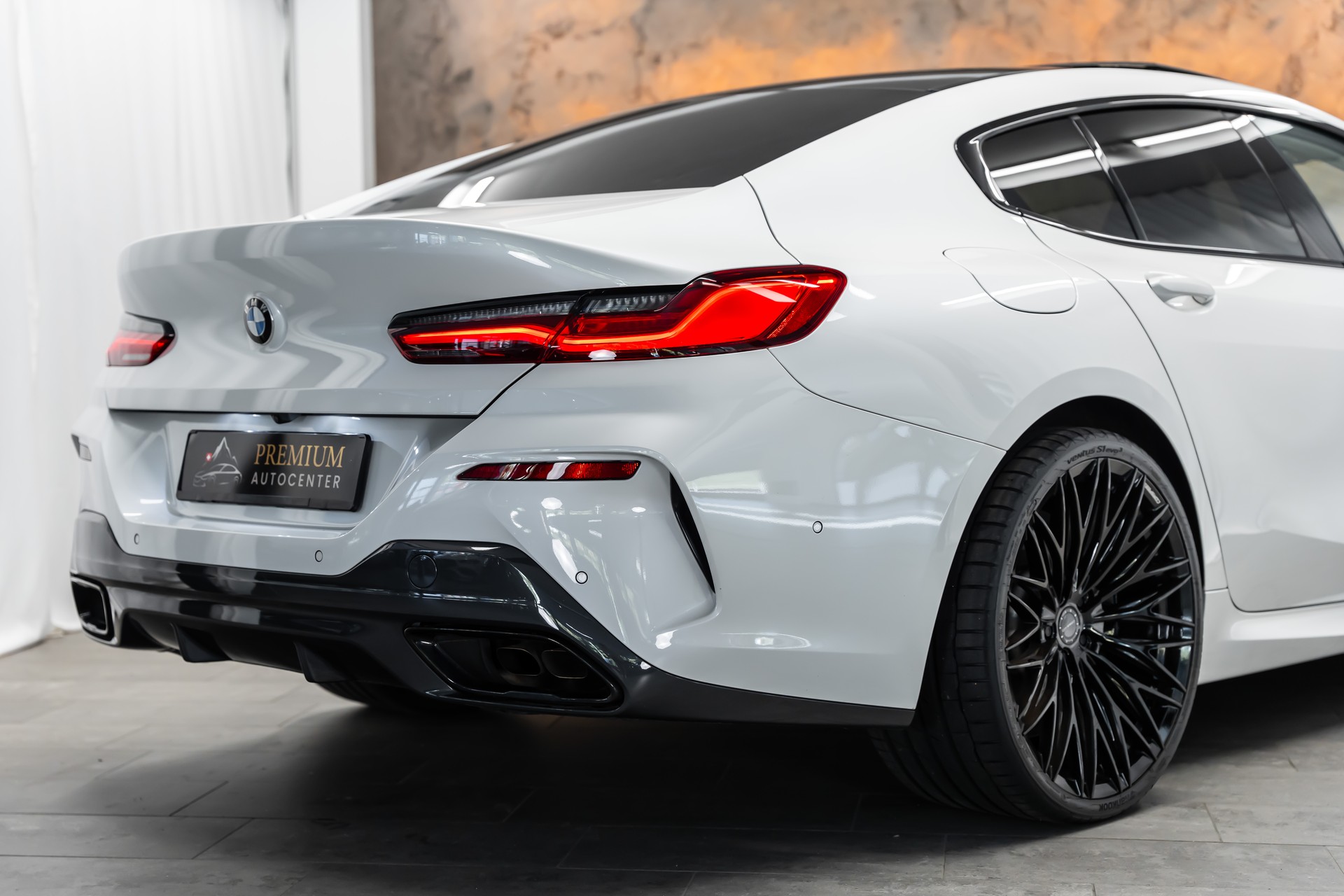 BMW M850i xDrive Grand Coupé Steptronic *Performance-Sitze*B&W-Diamond*Head-Up*Panorama*-image-7