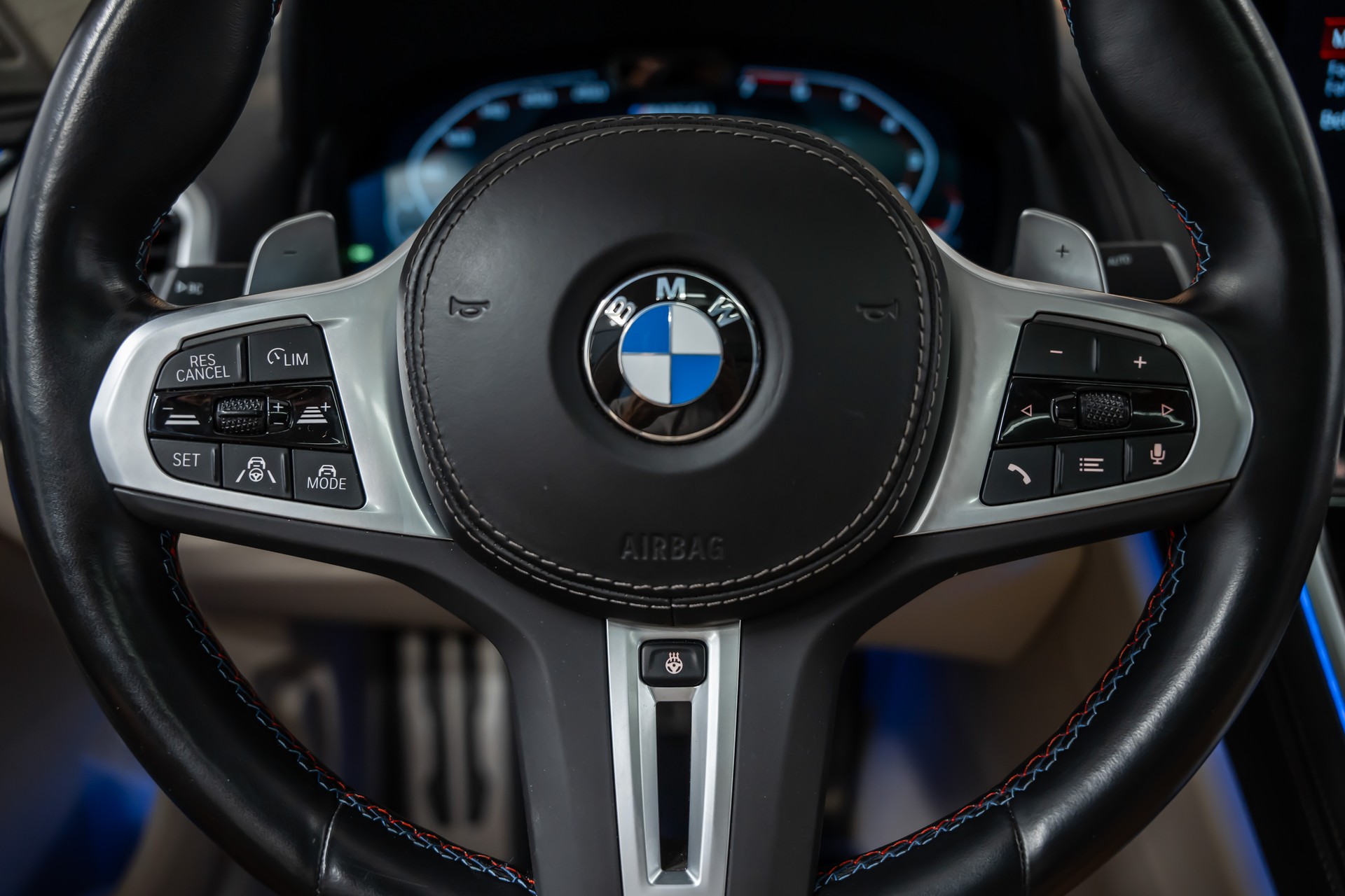 BMW M850i xDrive Grand Coupé Steptronic *Performance-Sitze*B&W-Diamond*Head-Up*Panorama*-image-23