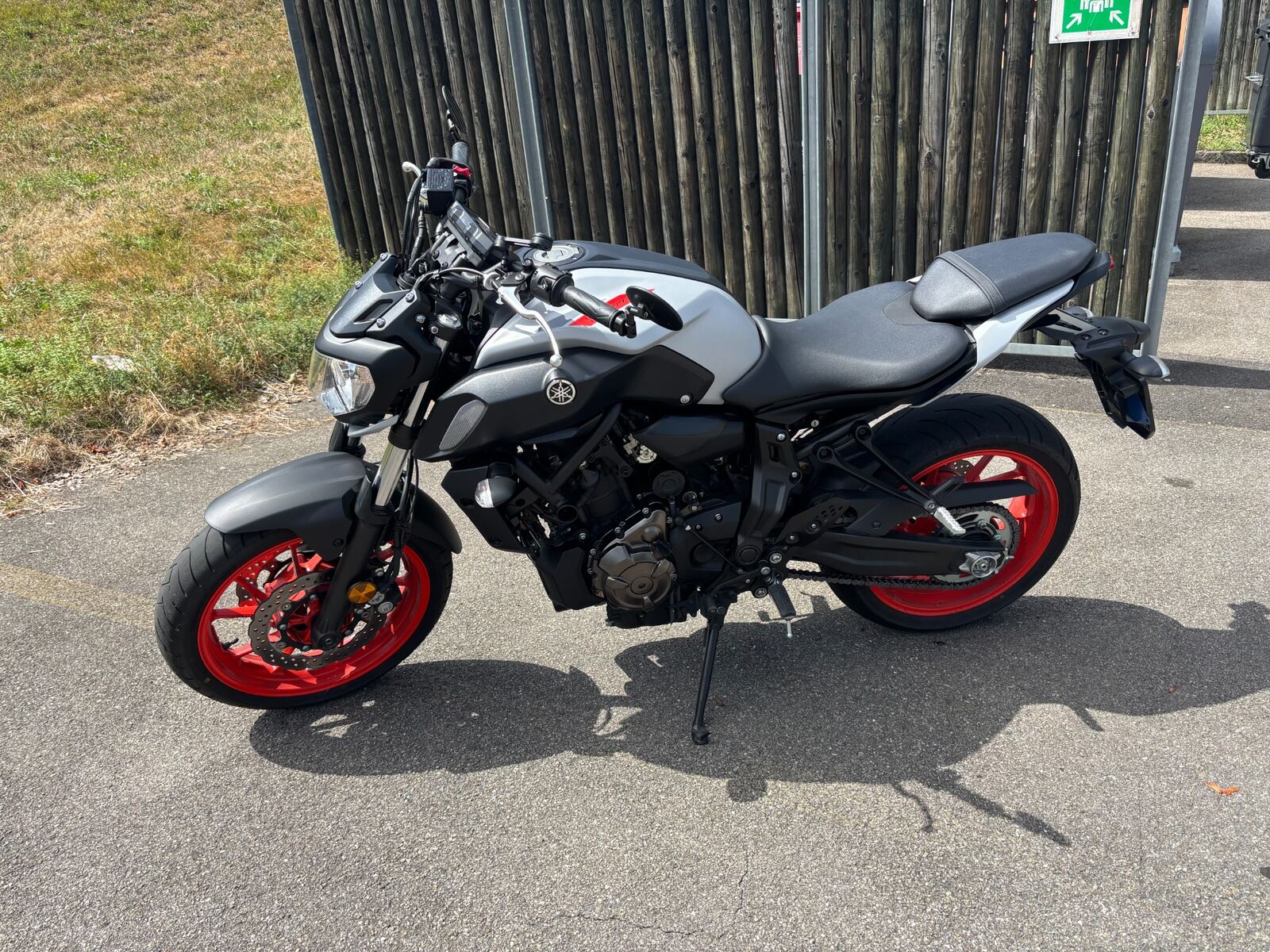 YAMAHA MT-07 ABS (35kW)-image-2