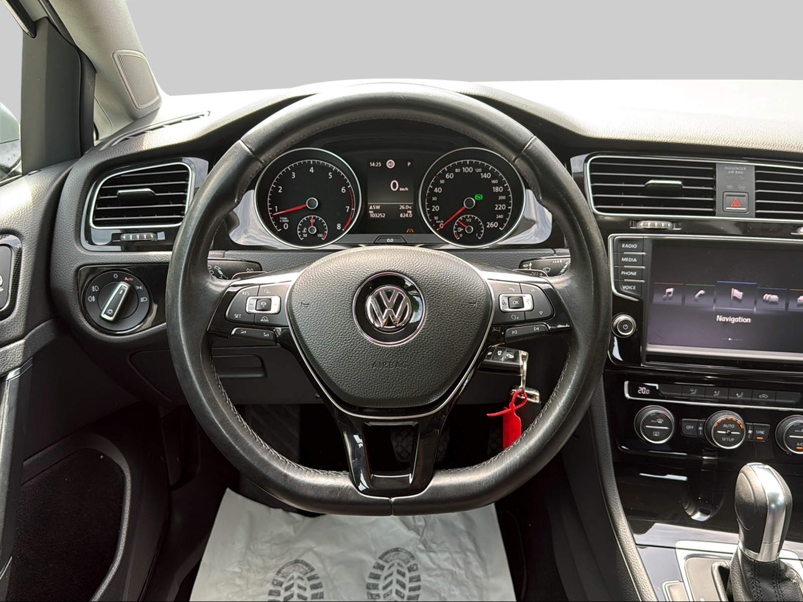 VW Golf 1.4 TSI Highline DSG-image-7
