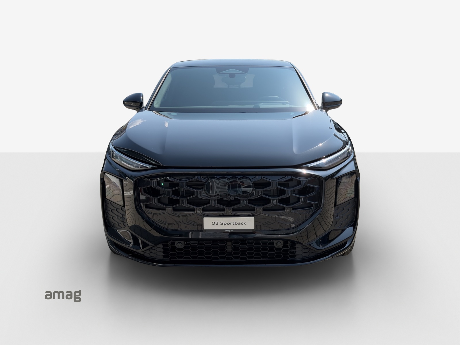 AUDI Q3 Sportback e-hybrid 200 kW S tronig-image-6