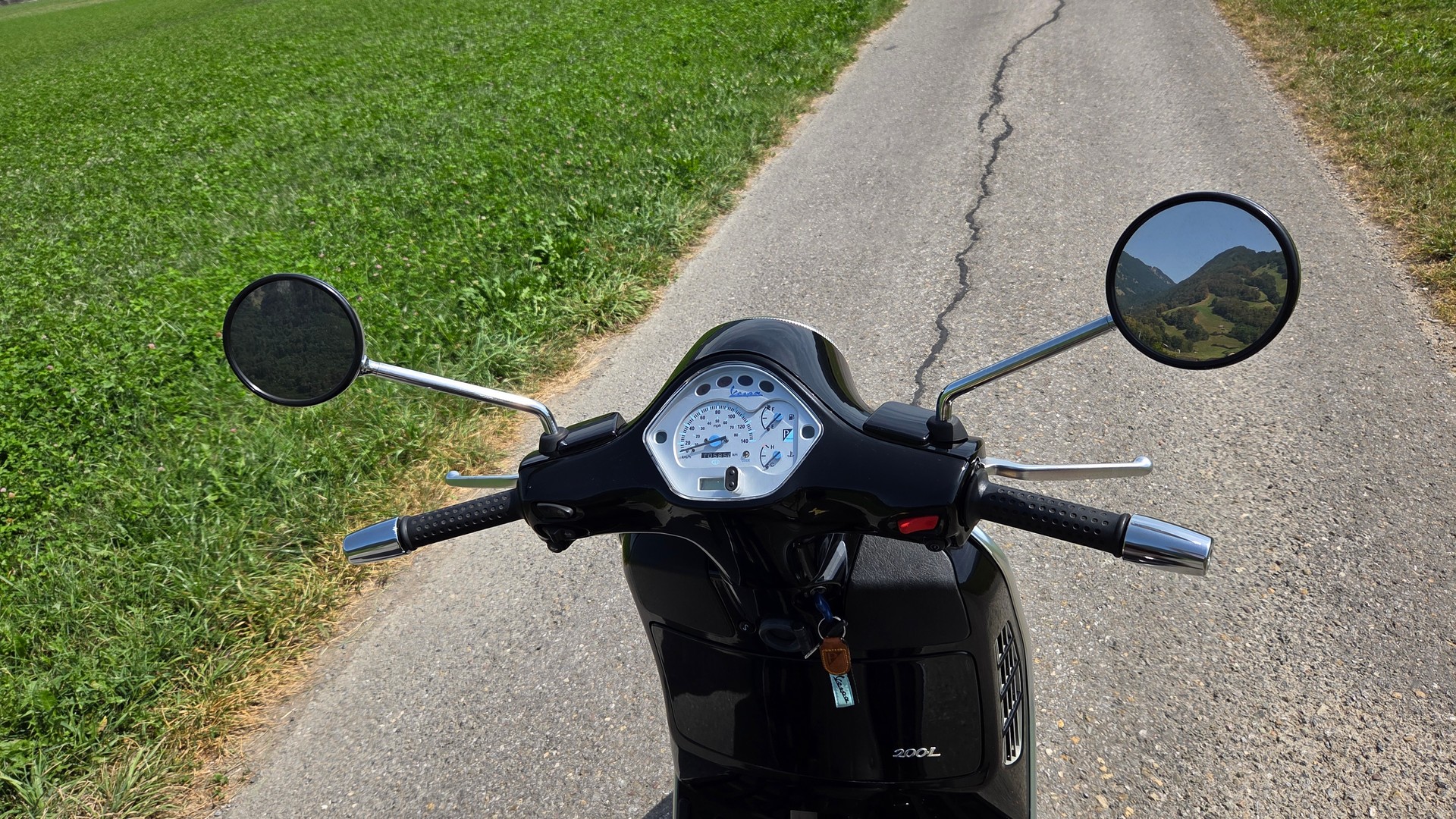 PIAGGIO Vespa 200 GT-image-6