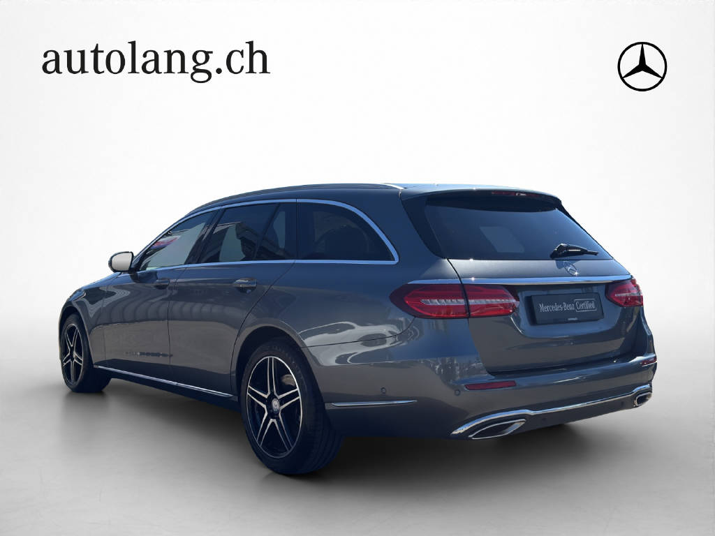 MERCEDES-BENZ E 200 Exclusive 4Matic T-Modell-showroom-element-2