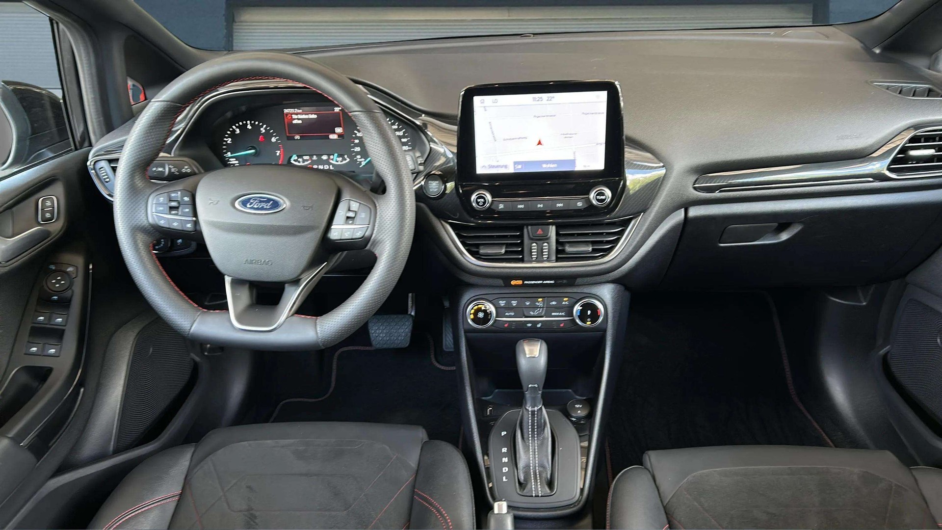 FORD Fiesta 1.0 SCTi MHEV ST Line X Automat-image-15
