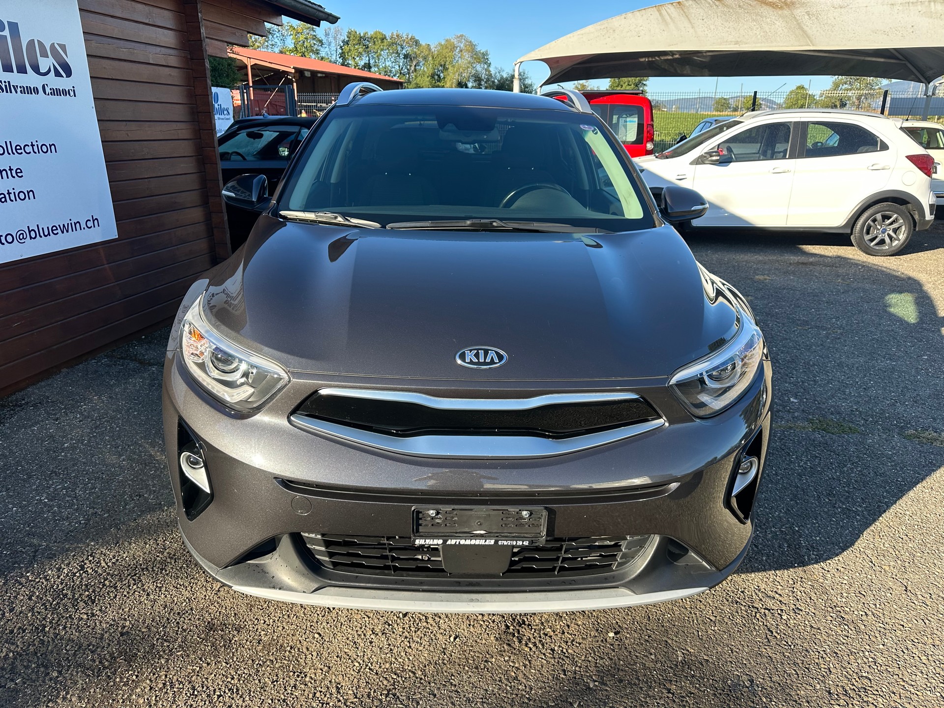 KIA Stonic 1.0 T-GDi-showroom-element-1