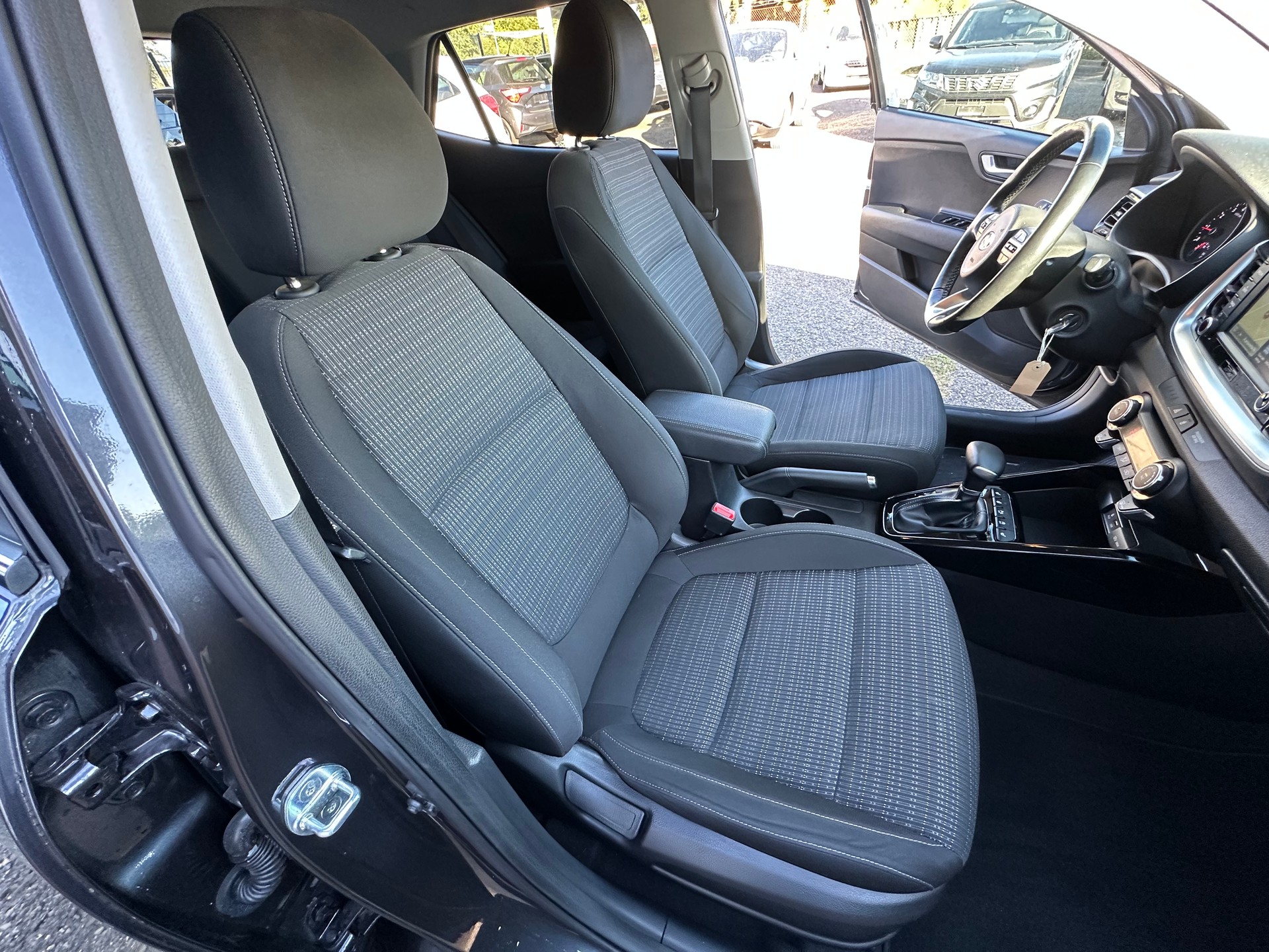 KIA Stonic 1.0 T-GDi-image-30