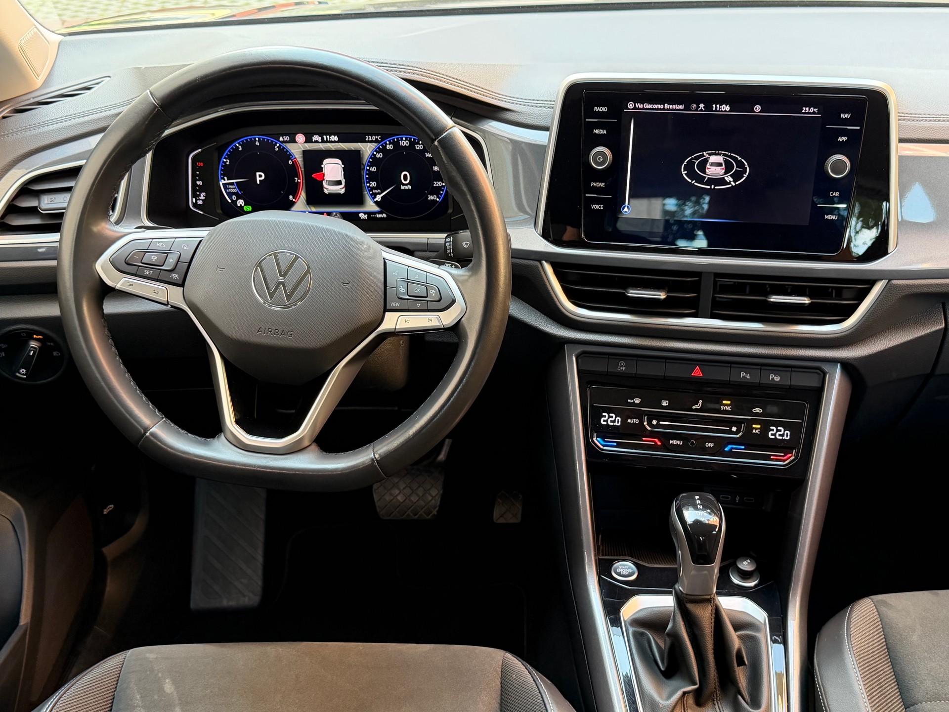 VW T-Roc Cabriolet 1.5 TSI EVO Advance DSG-image-9