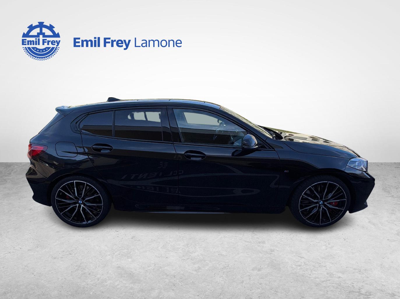 BMW M135i xDrive-image-6