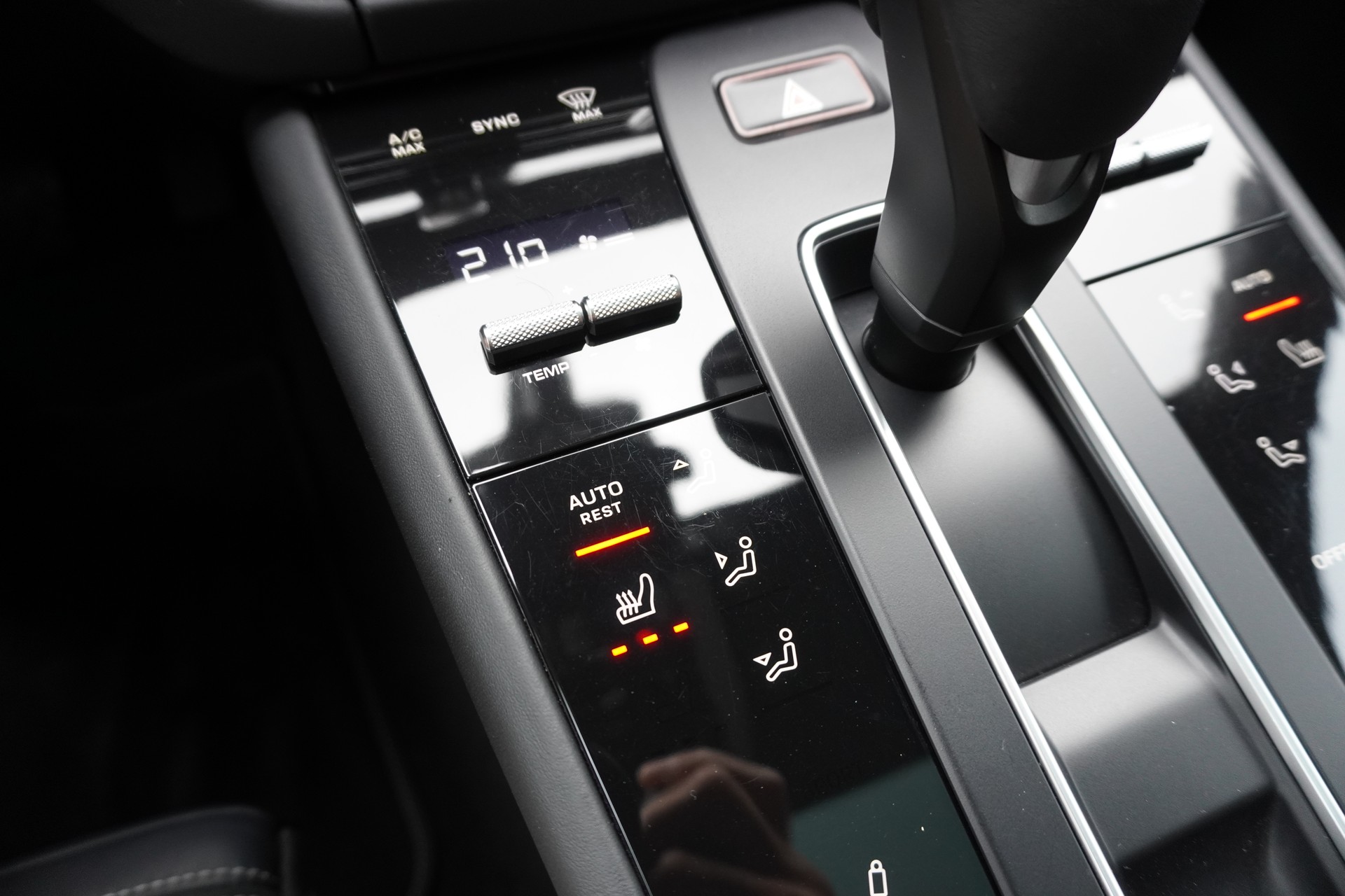 PORSCHE Macan GTS PDK-image-21