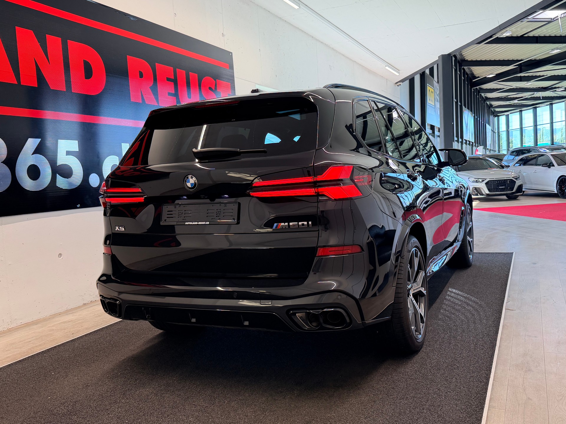 BMW X5 xDrive 48V M60i M Sport Pro Steptronic-image-6