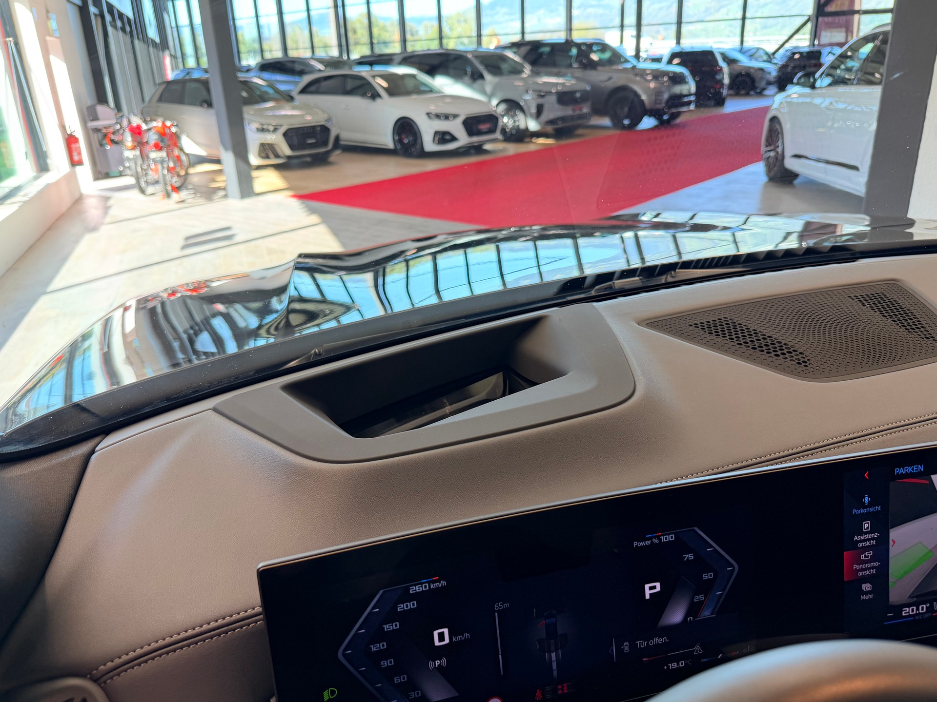BMW X5 xDrive 48V M60i M Sport Pro Steptronic-image-29