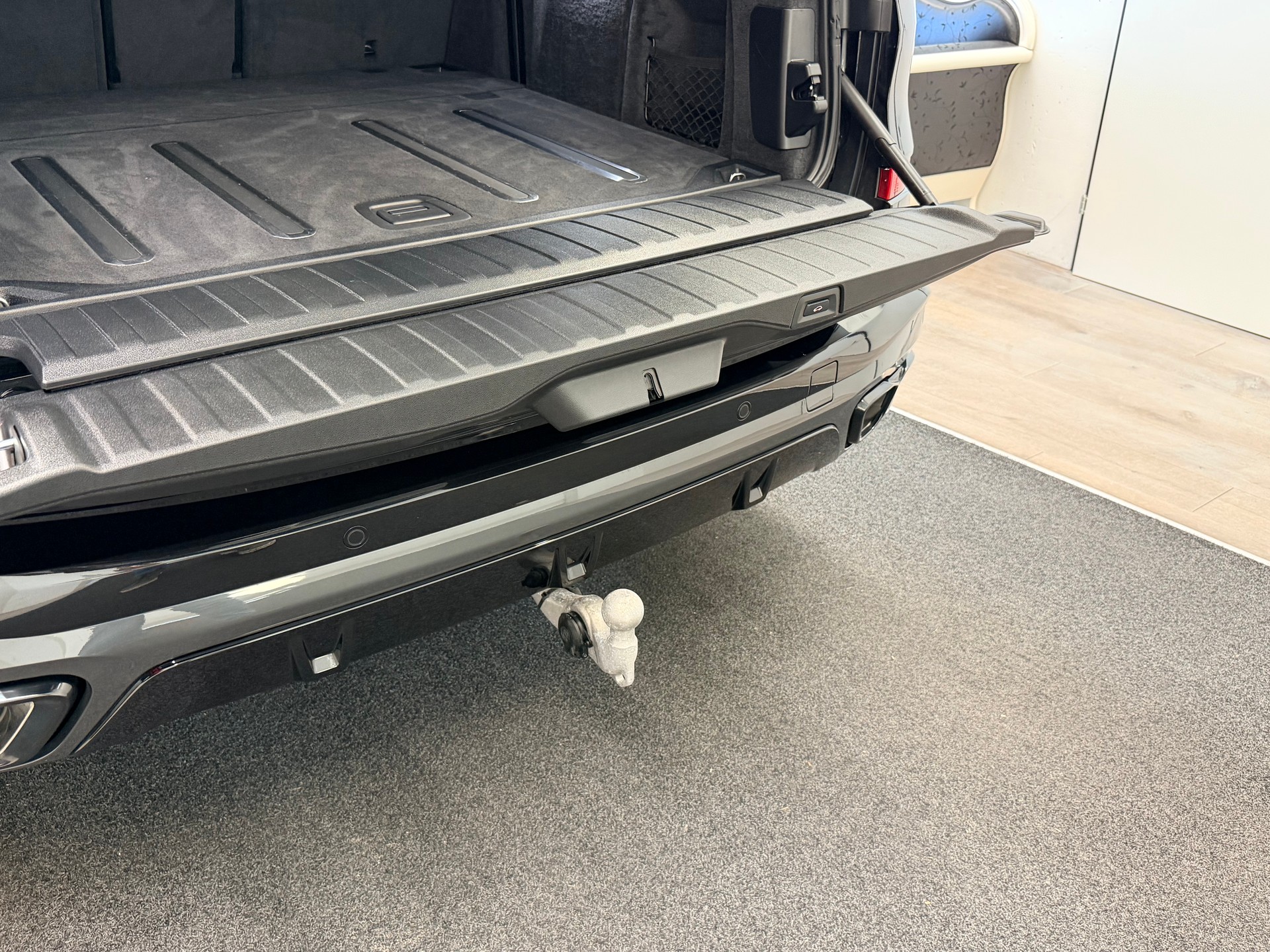 BMW X5 xDrive 48V M60i M Sport Pro Steptronic-image-9