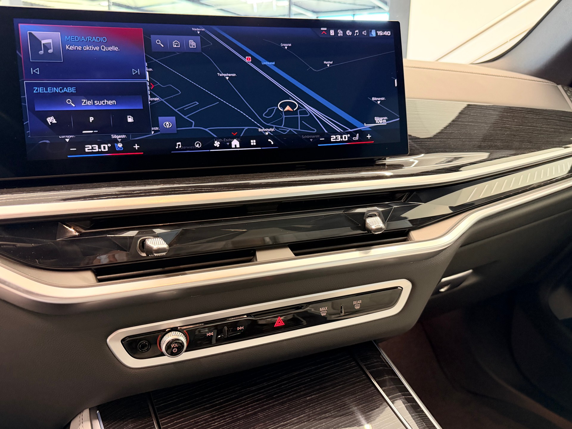 BMW X5 xDrive 48V M60i M Sport Pro Steptronic-image-31