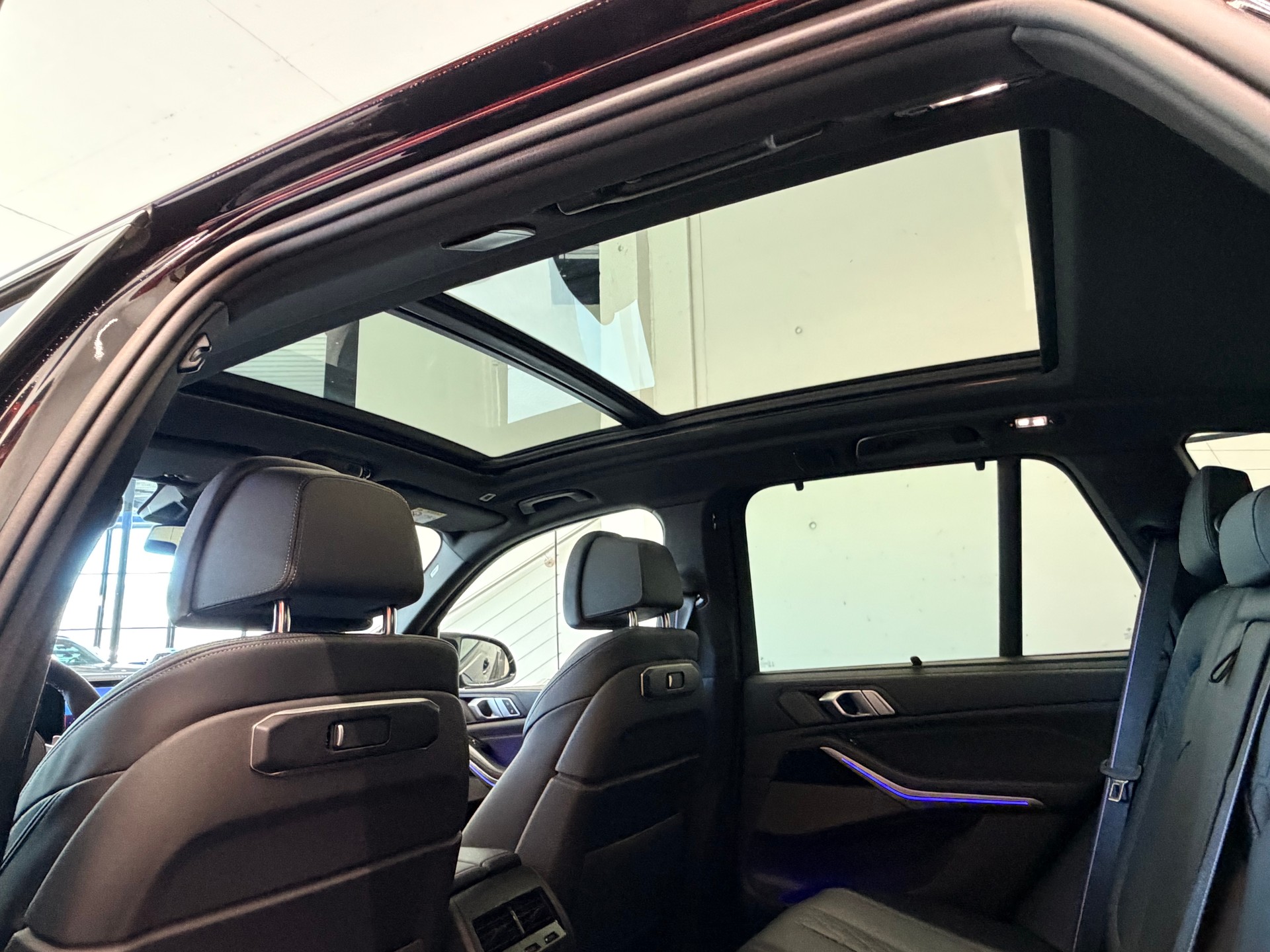 BMW X5 xDrive 48V M60i M Sport Pro Steptronic-image-18