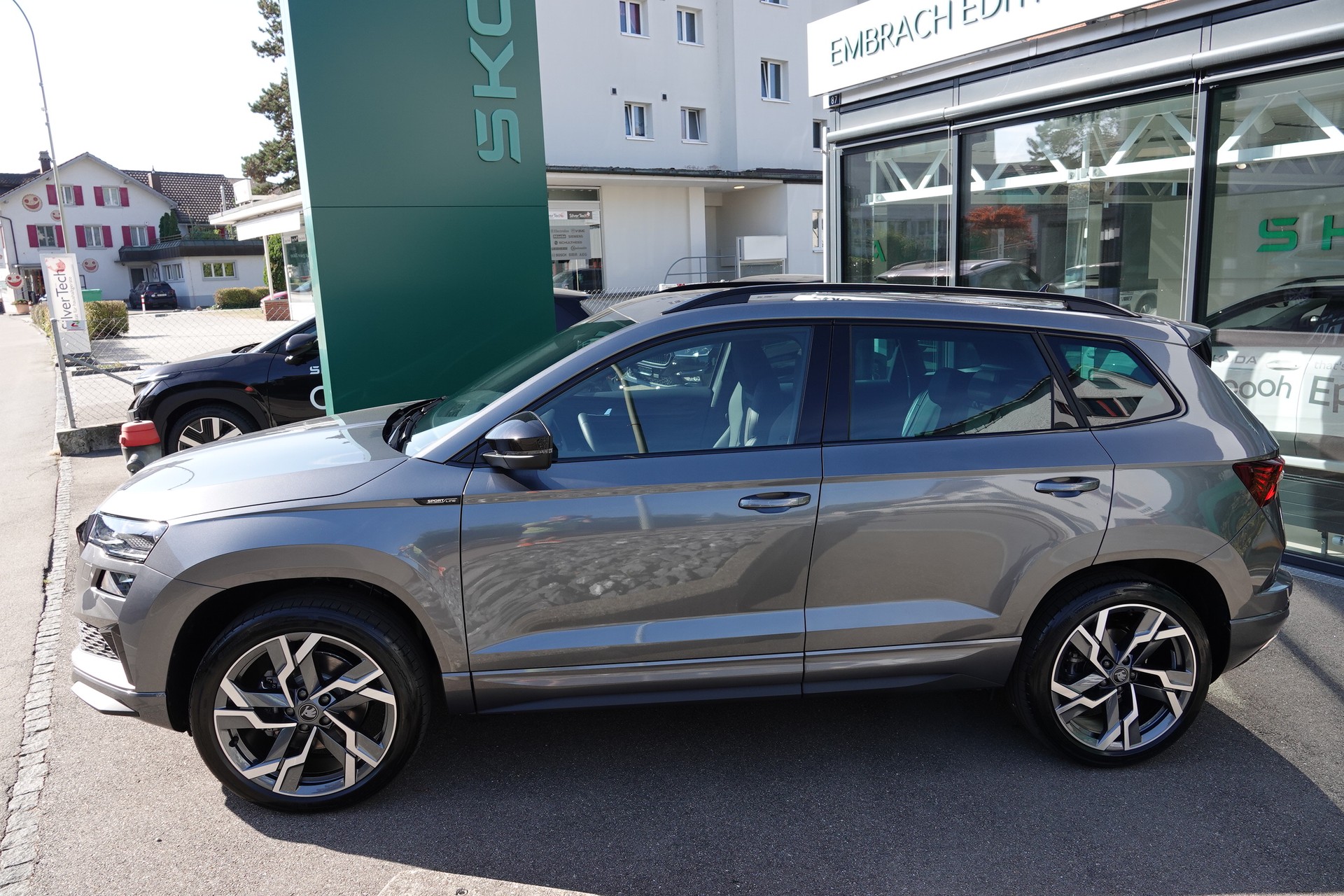 SKODA Karoq 2.0 TSI SportLine 4x4 DSG-image-4
