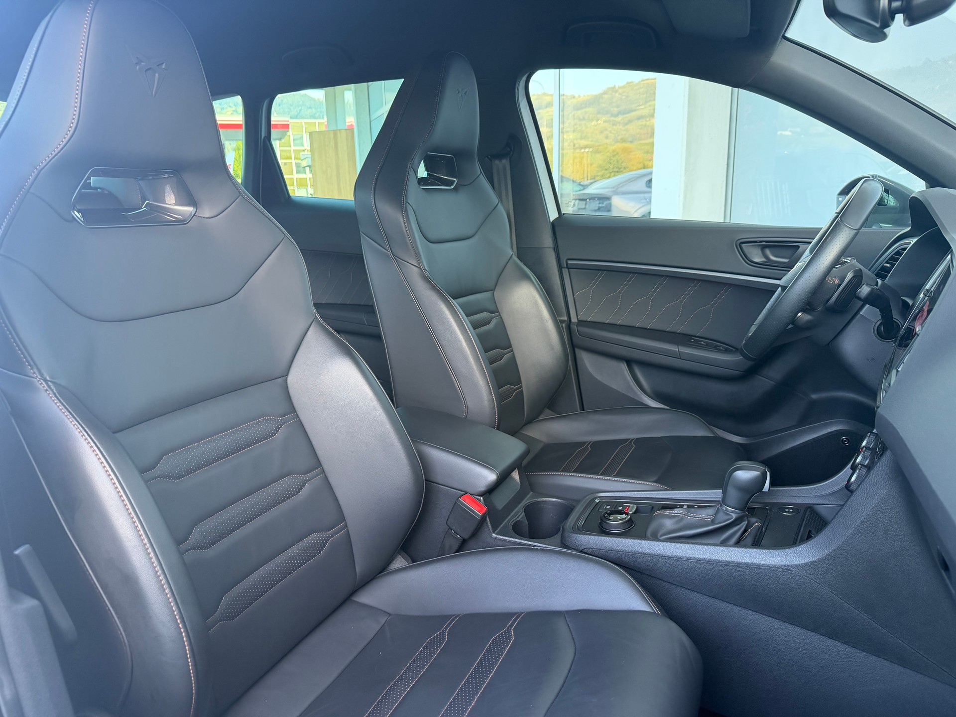 CUPRA Ateca 2.0TSI VZ 4Drive DSG-showroom-element-3
