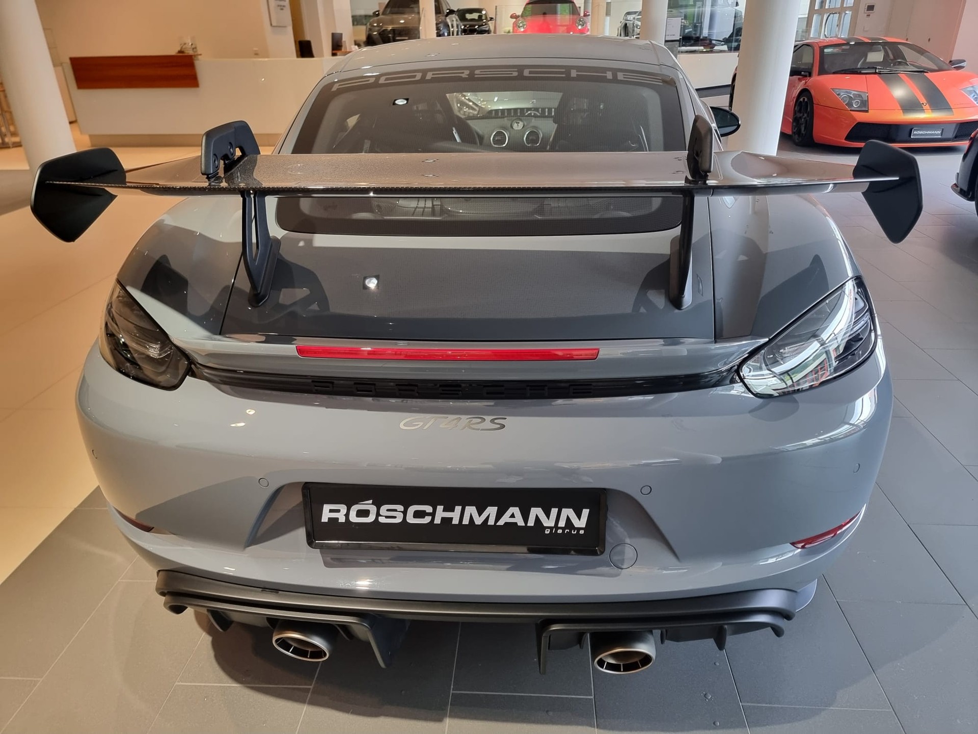 PORSCHE 718 Cayman GT4 RS Weissach-image-11
