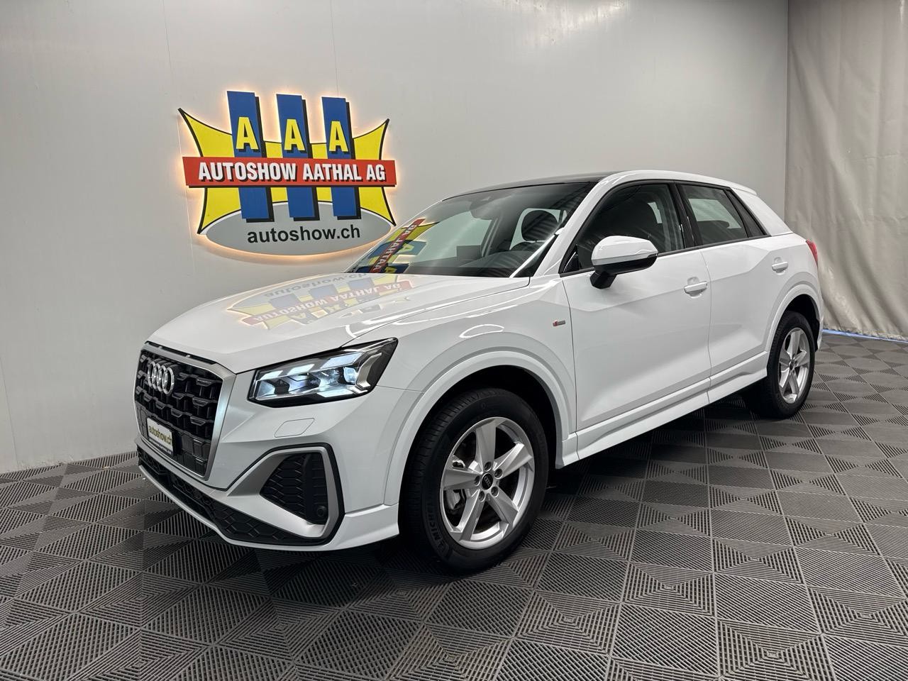AUDI Q2 35 TFSI S line S-tronic