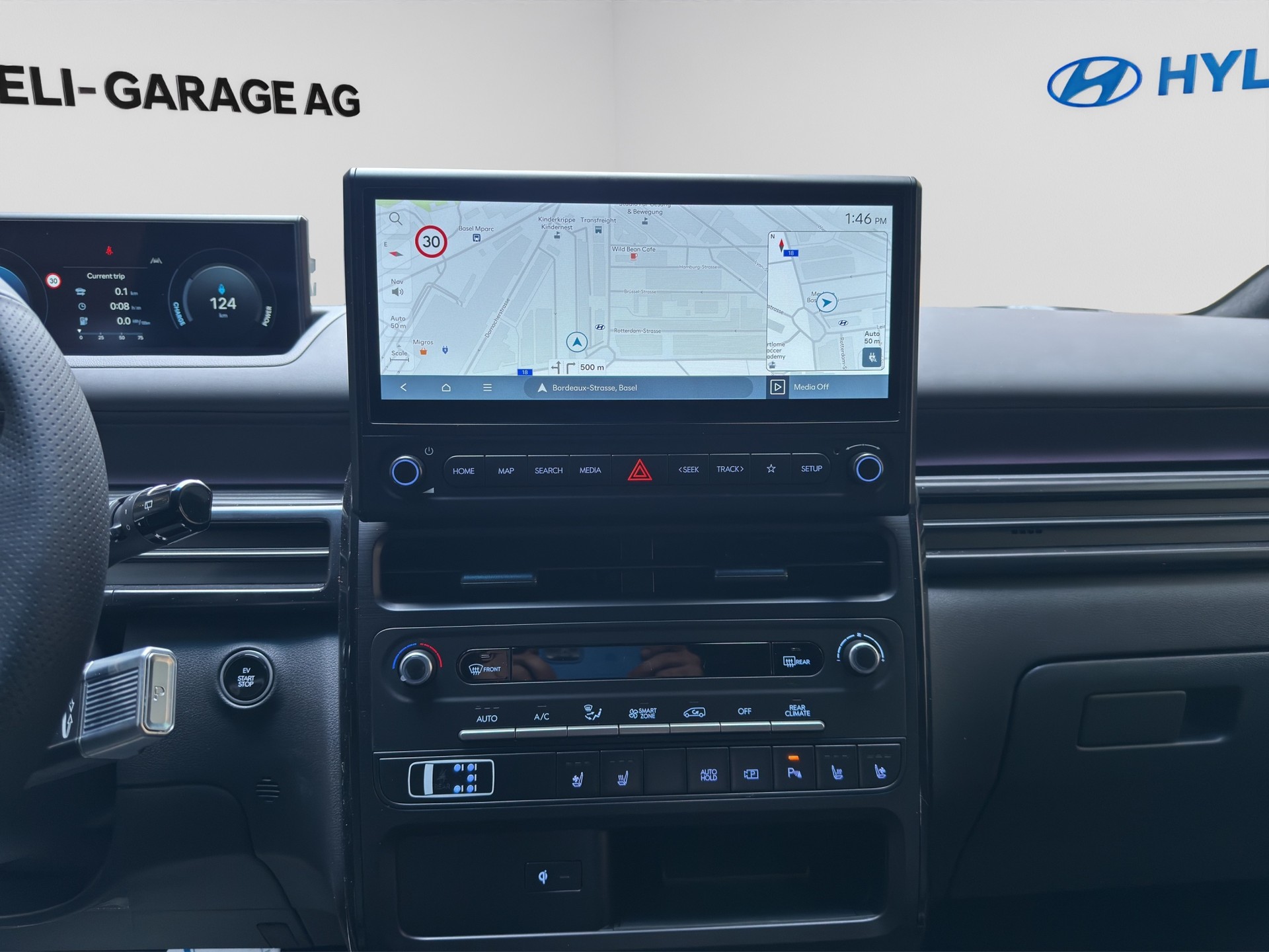 HYUNDAI Staria Premium 84 kWh Vertex-image-15