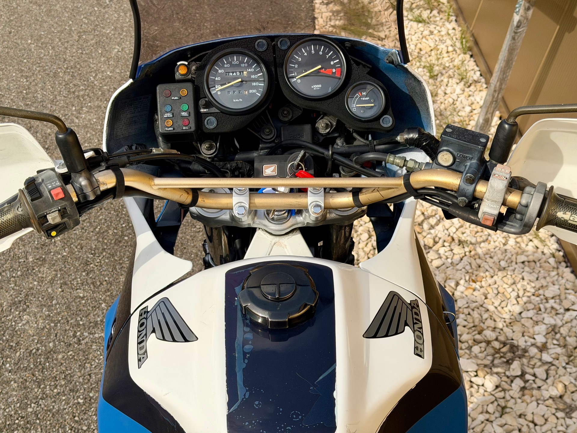 HONDA XRV 650 Africa Twin-image-15
