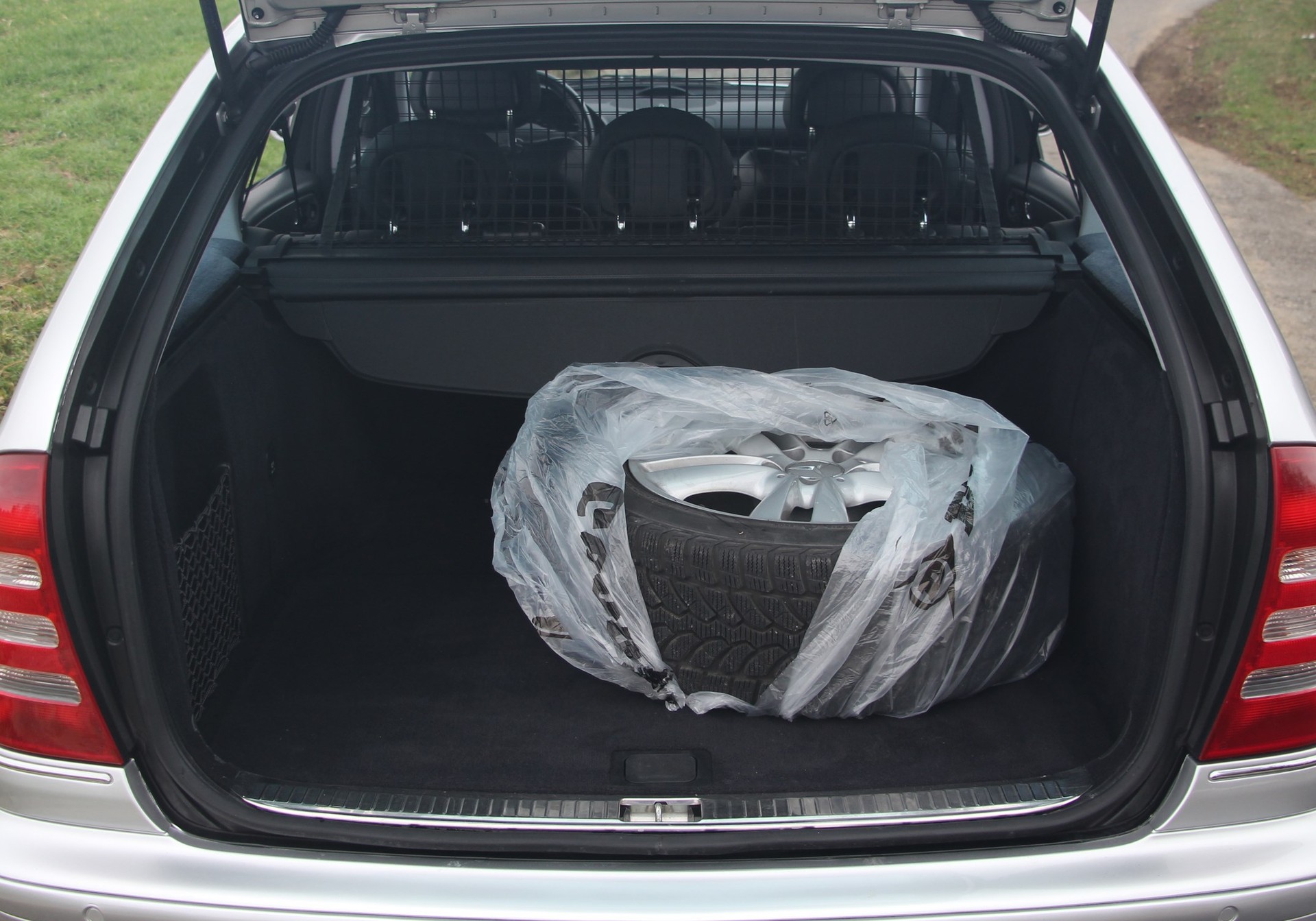MERCEDES-BENZ C 32 AMG Automatic-image-13