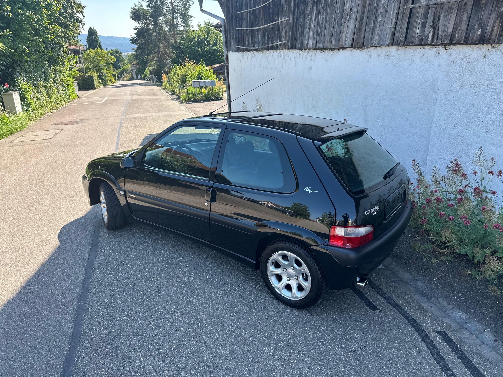 CITROEN Saxo 1.6i 16V VTS Black-image-6