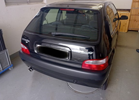 CITROEN Saxo 1.6i 16V VTS Black-image-3