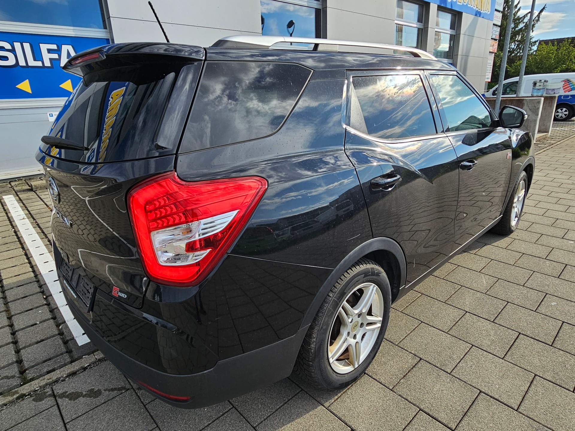 KGM-SsangYong XLV 1.6 eXDi Crystal 4WD-image-8