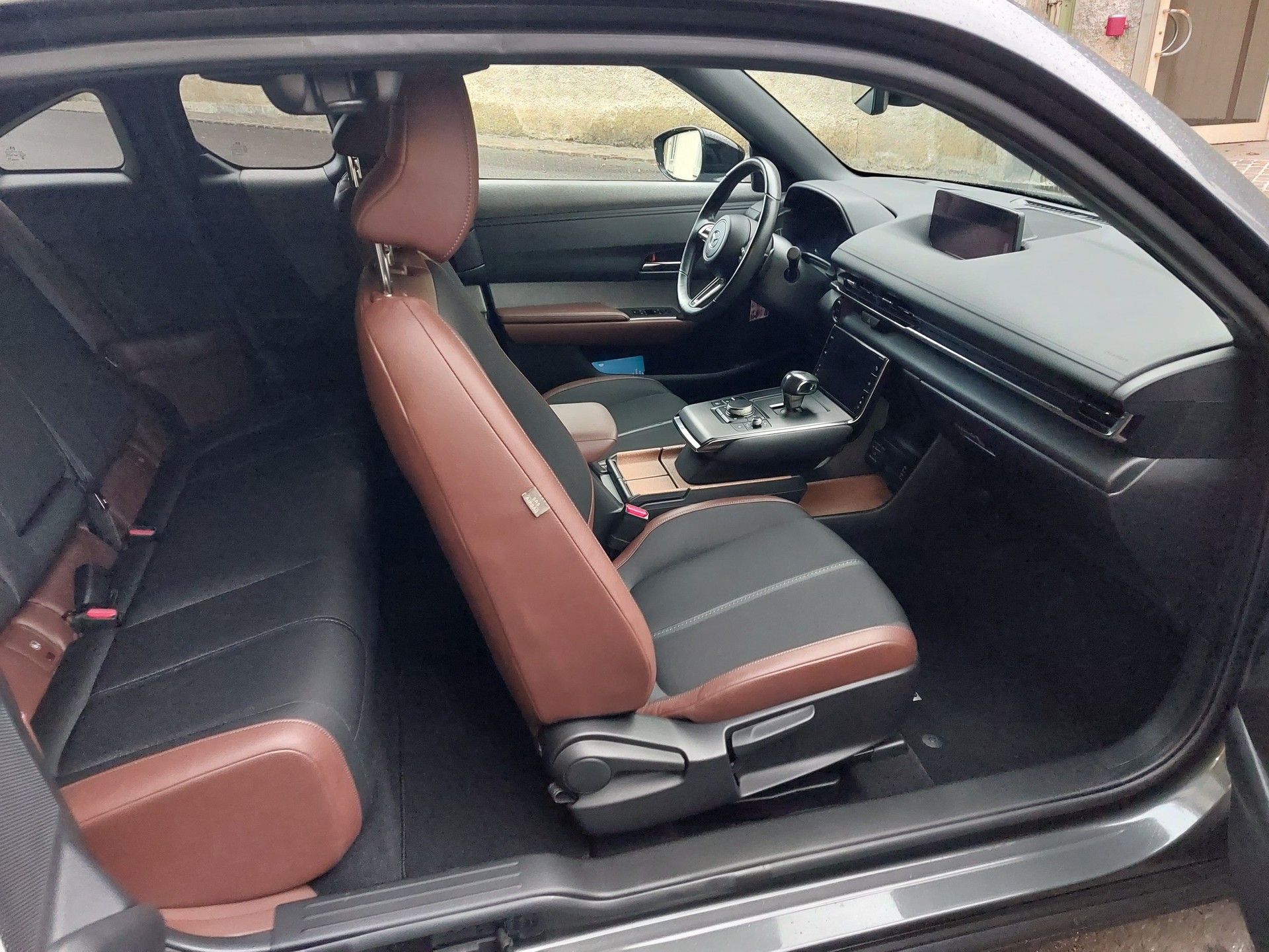 MAZDA MX-30 e-Skyactiv Revolution-image-5