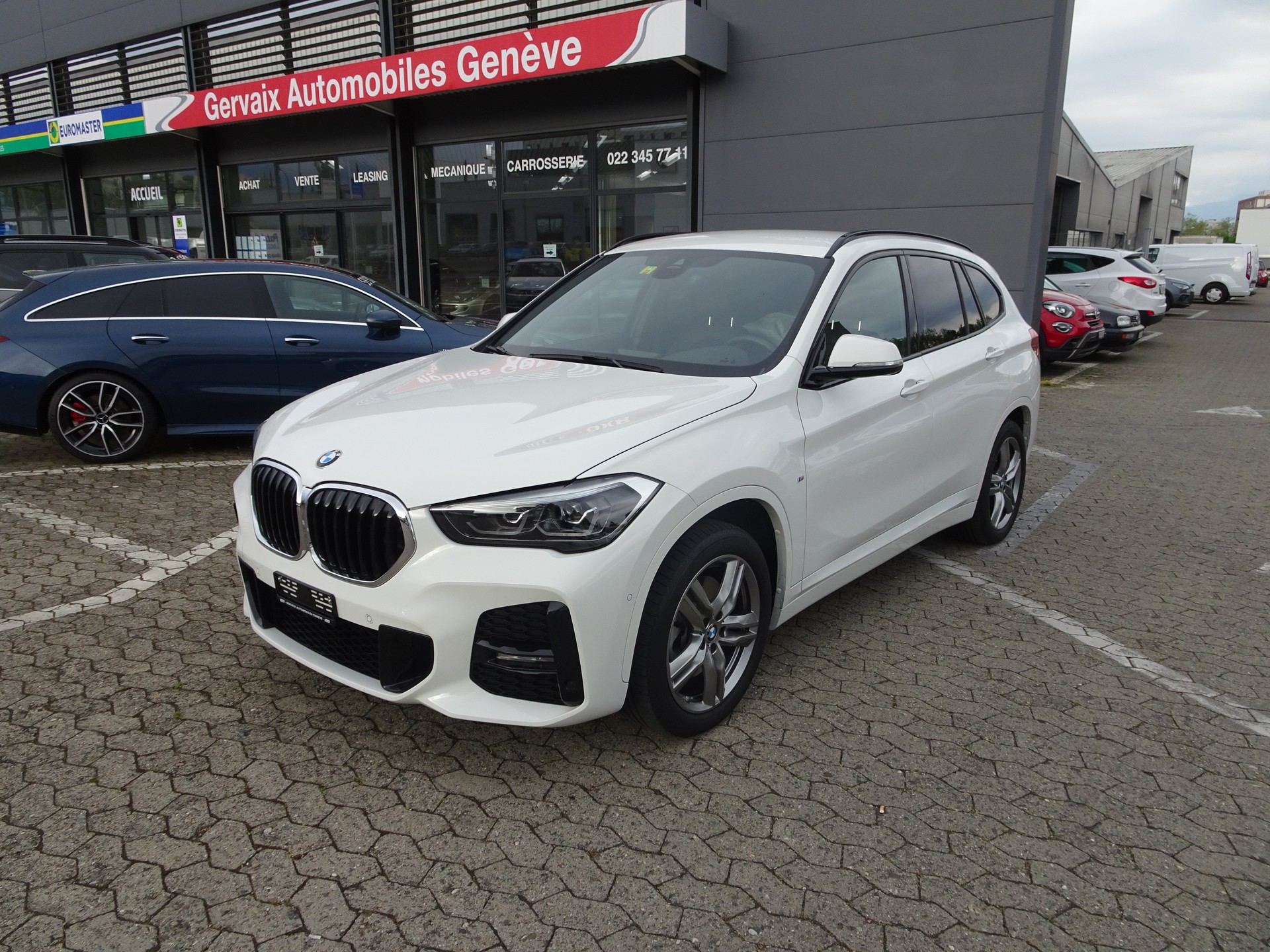 BMW X1 xDrive 25d M Sport Steptronic-showroom-element-3