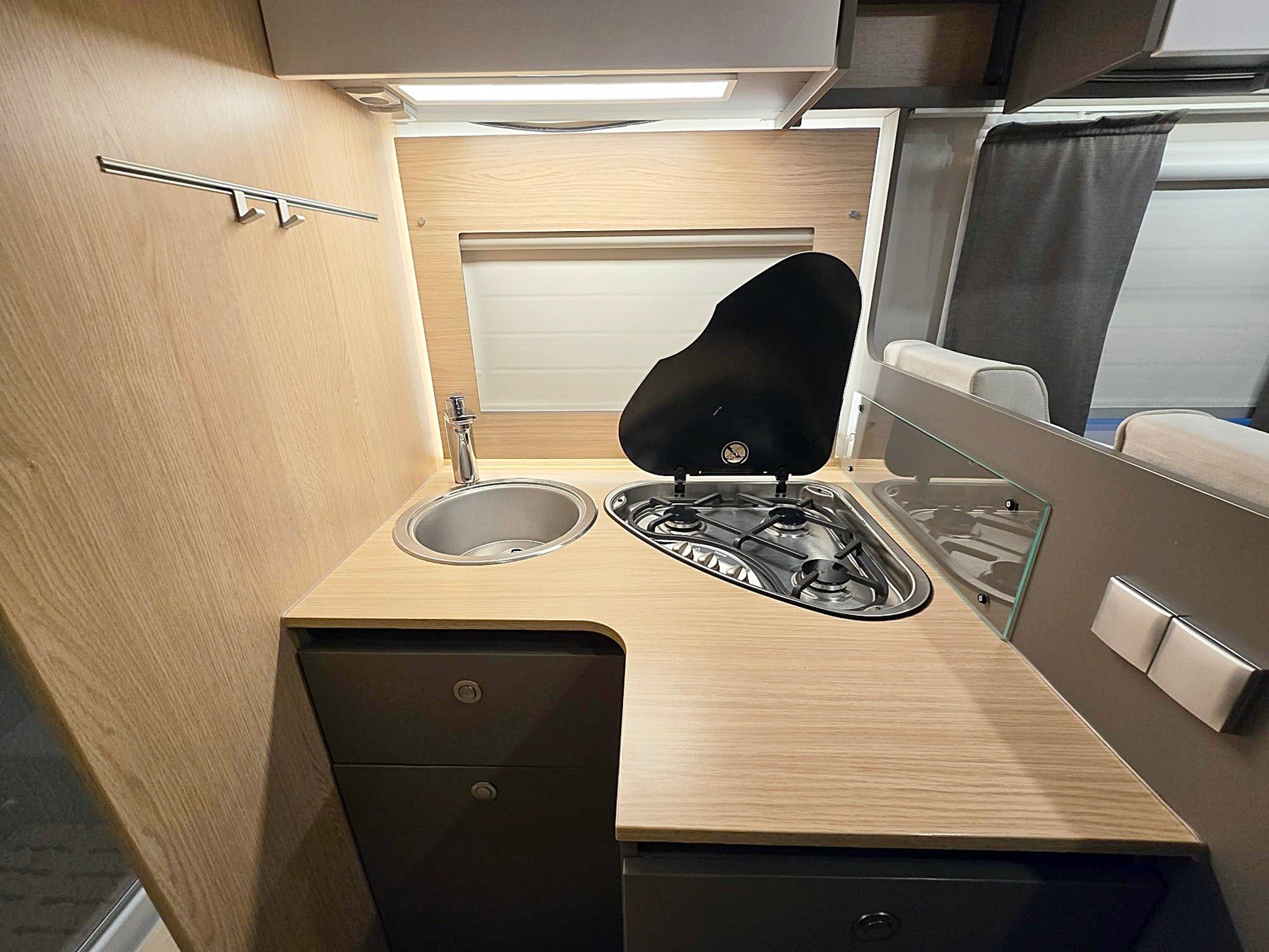 LMC TOURER LIFT H 730 G 2,2 HDI DIESEL CITROEN-image-13