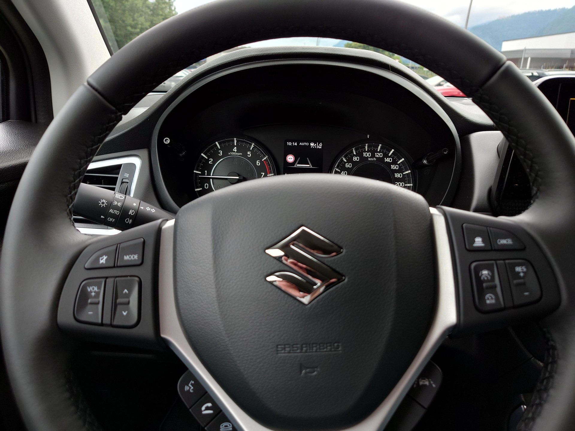 SUZUKI S-Cross 1.4 T Compact+ Hybrid 4x4-image-7
