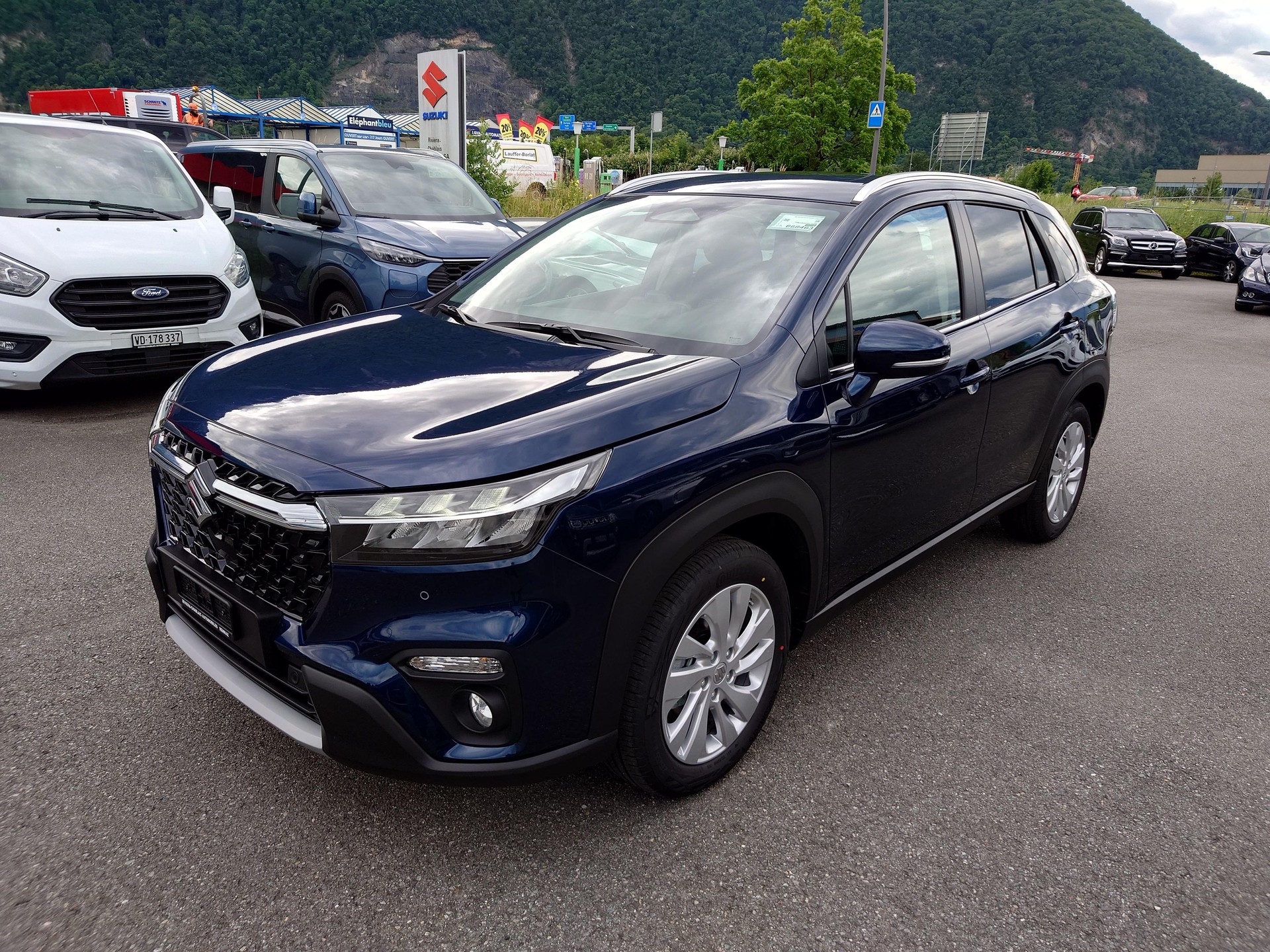 SUZUKI S-Cross 1.4 T Compact+ Hybrid 4x4-showroom-element-1