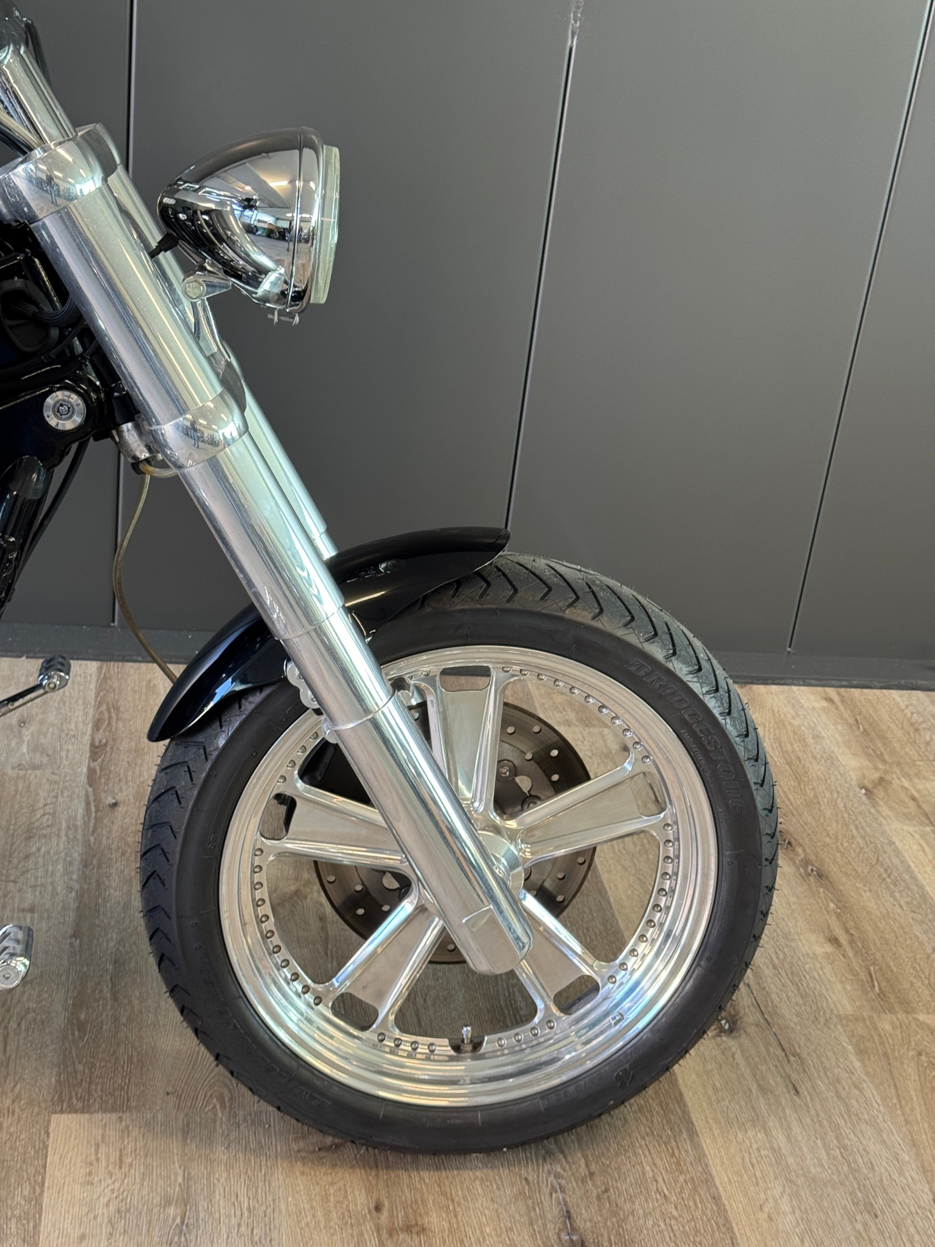 HARLEY-DAVIDSON FXDBI Dyna Street Bob-image-3