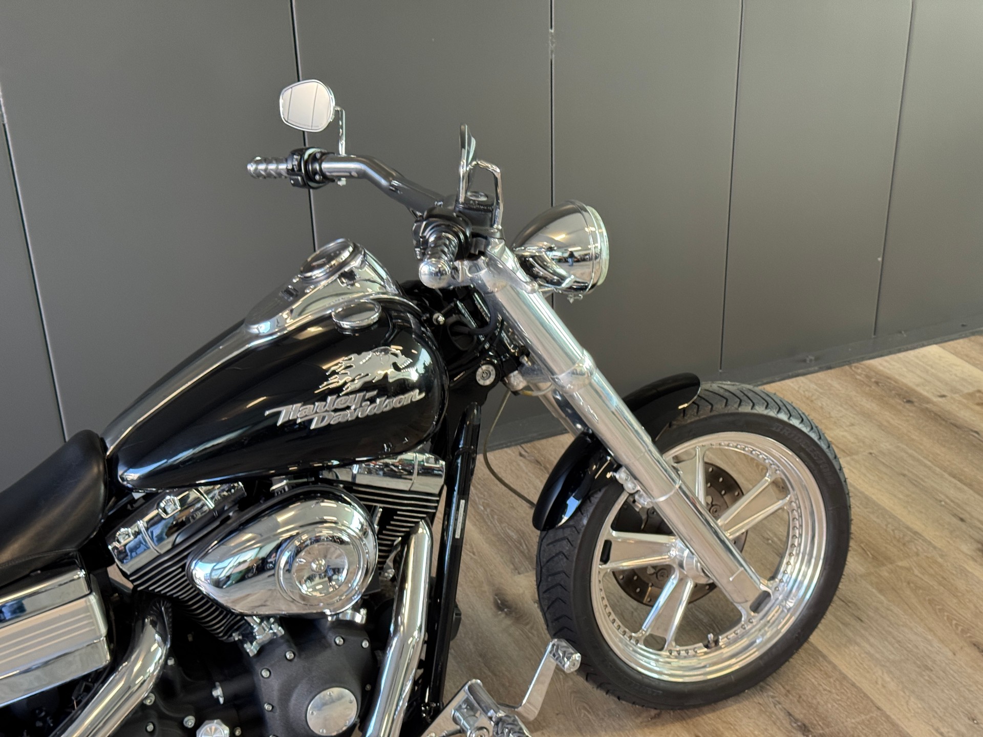 HARLEY-DAVIDSON FXDBI Dyna Street Bob-image-2