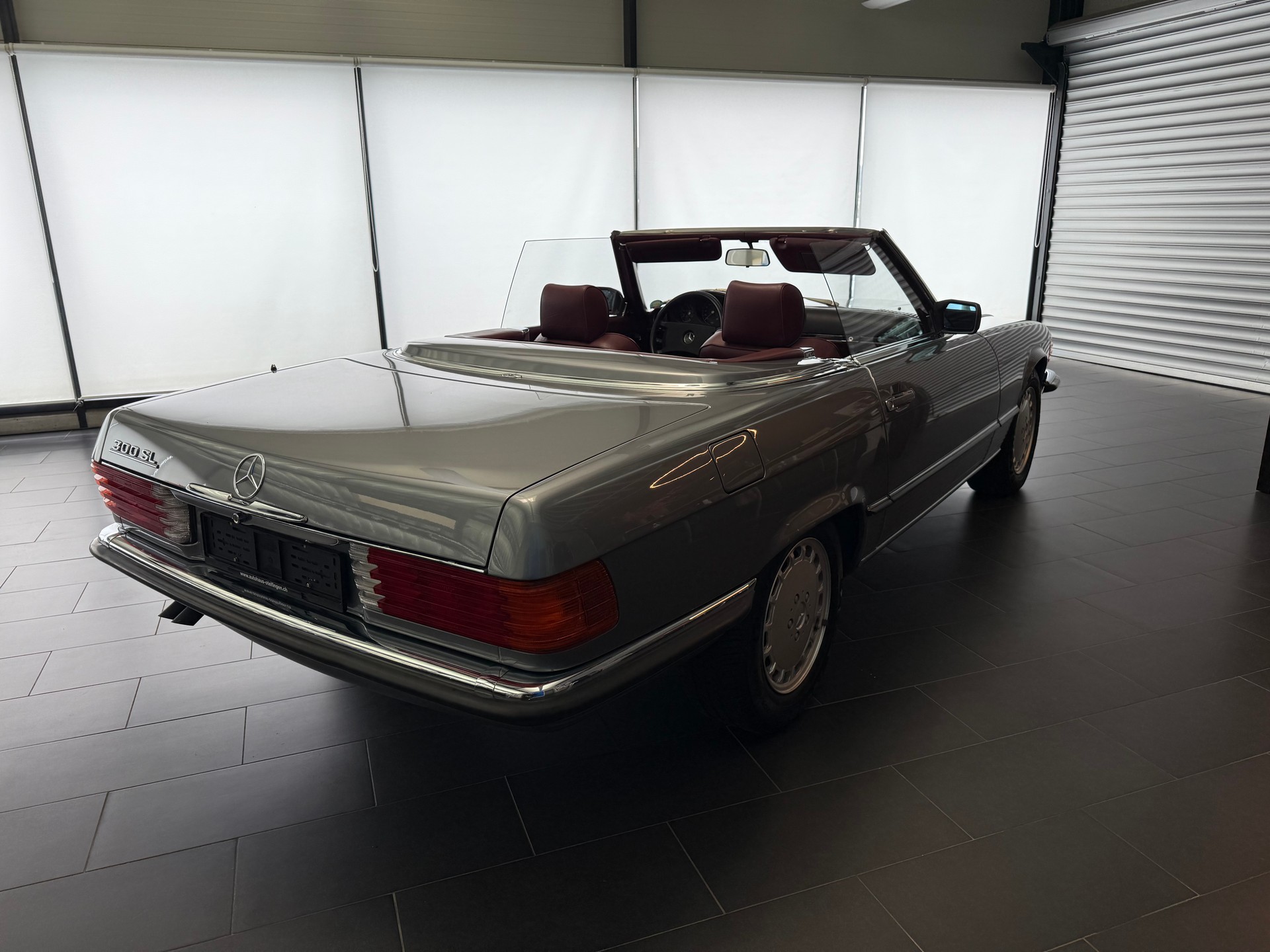 MERCEDES-BENZ SL 300-image-27