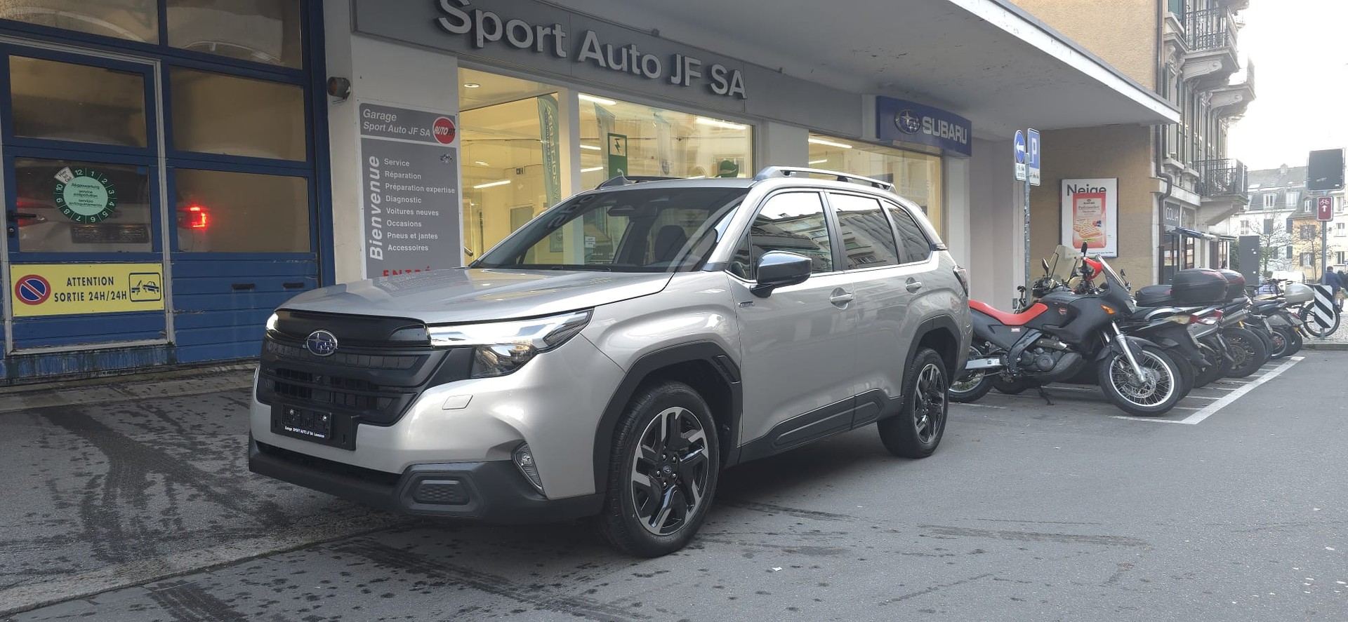 SUBARU Forester 2.0i e-Boxer Swiss Plus Lineartronic