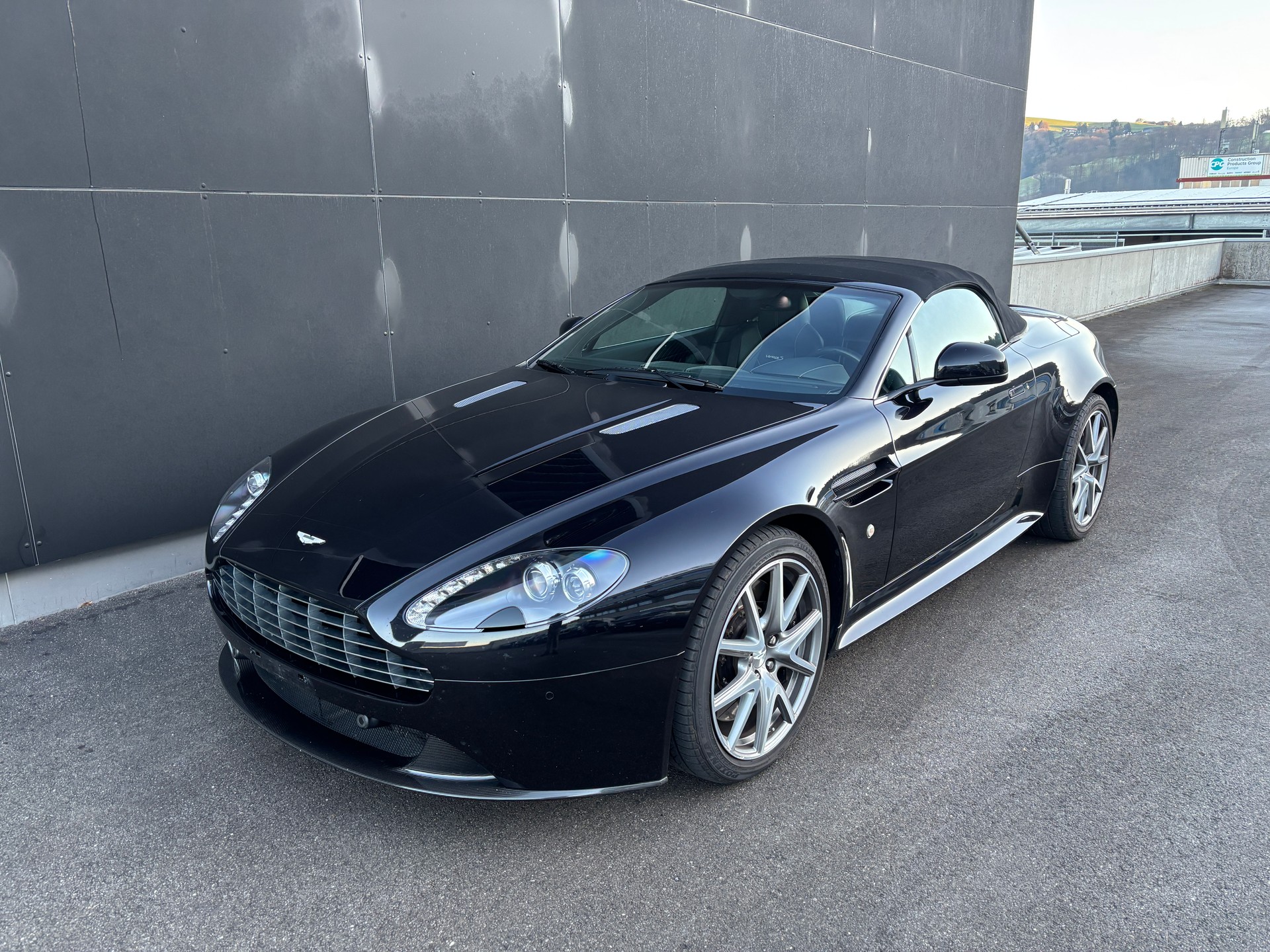 ASTON MARTIN V8 Vantage 4.7 S Sportshift-image-7