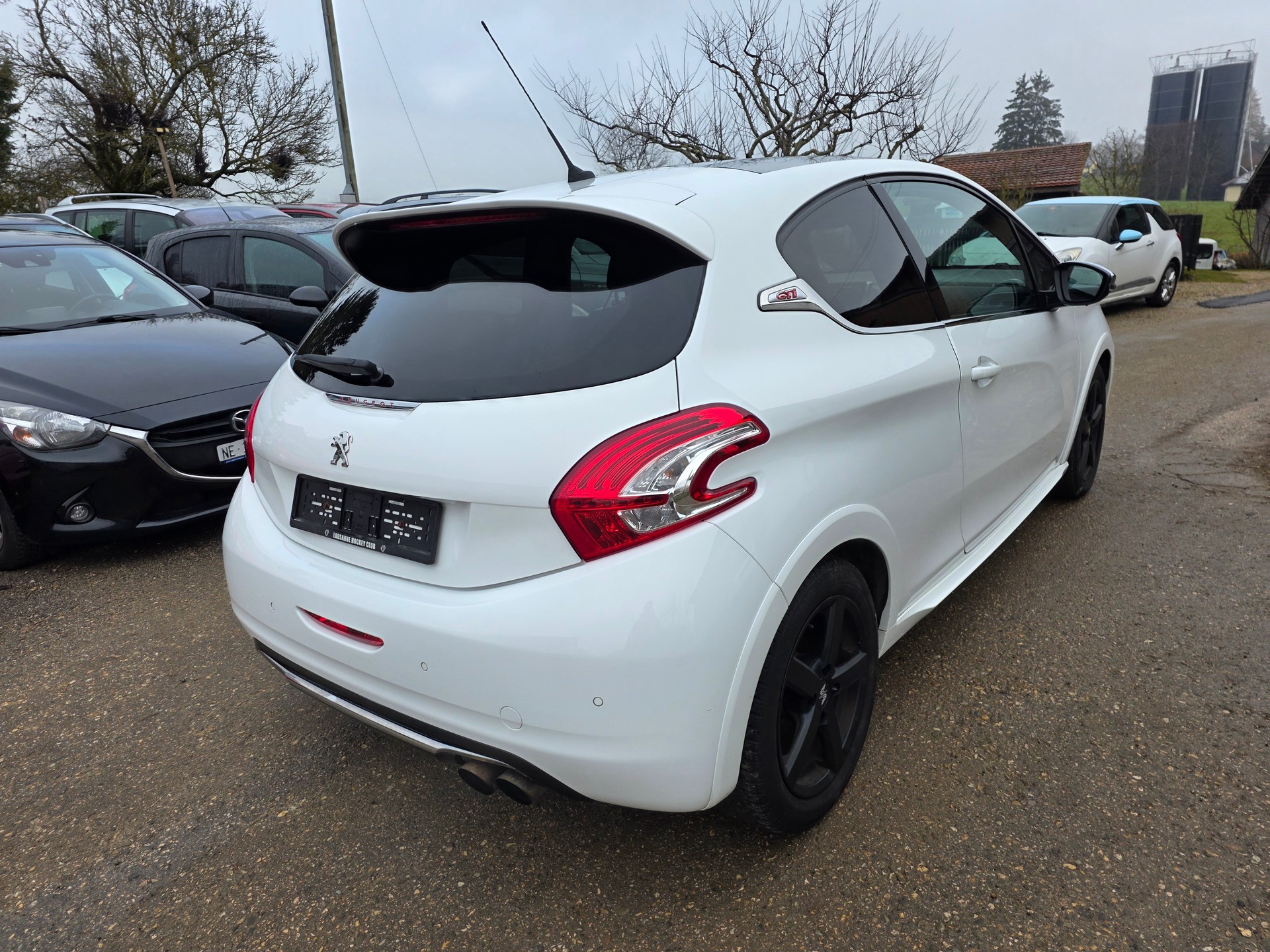 PEUGEOT 208 1.6 Turbo GTi-image-4