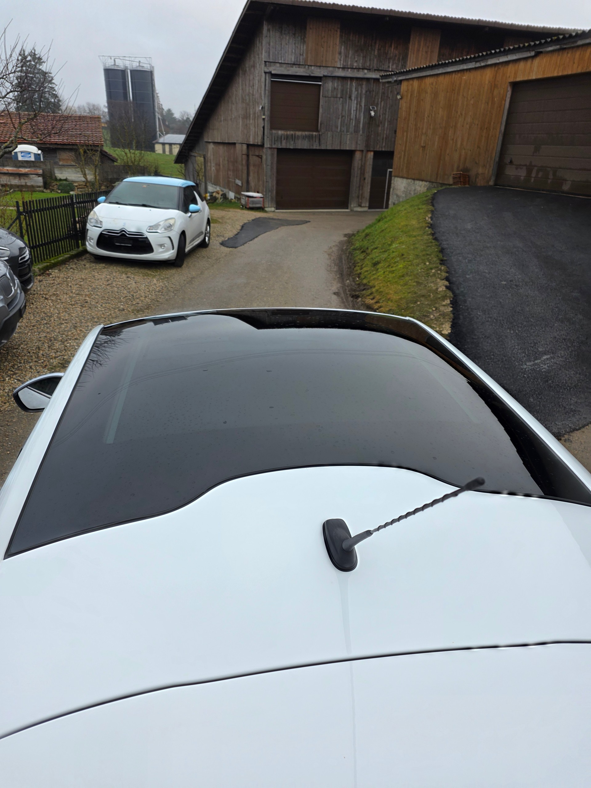 PEUGEOT 208 1.6 Turbo GTi-image-8