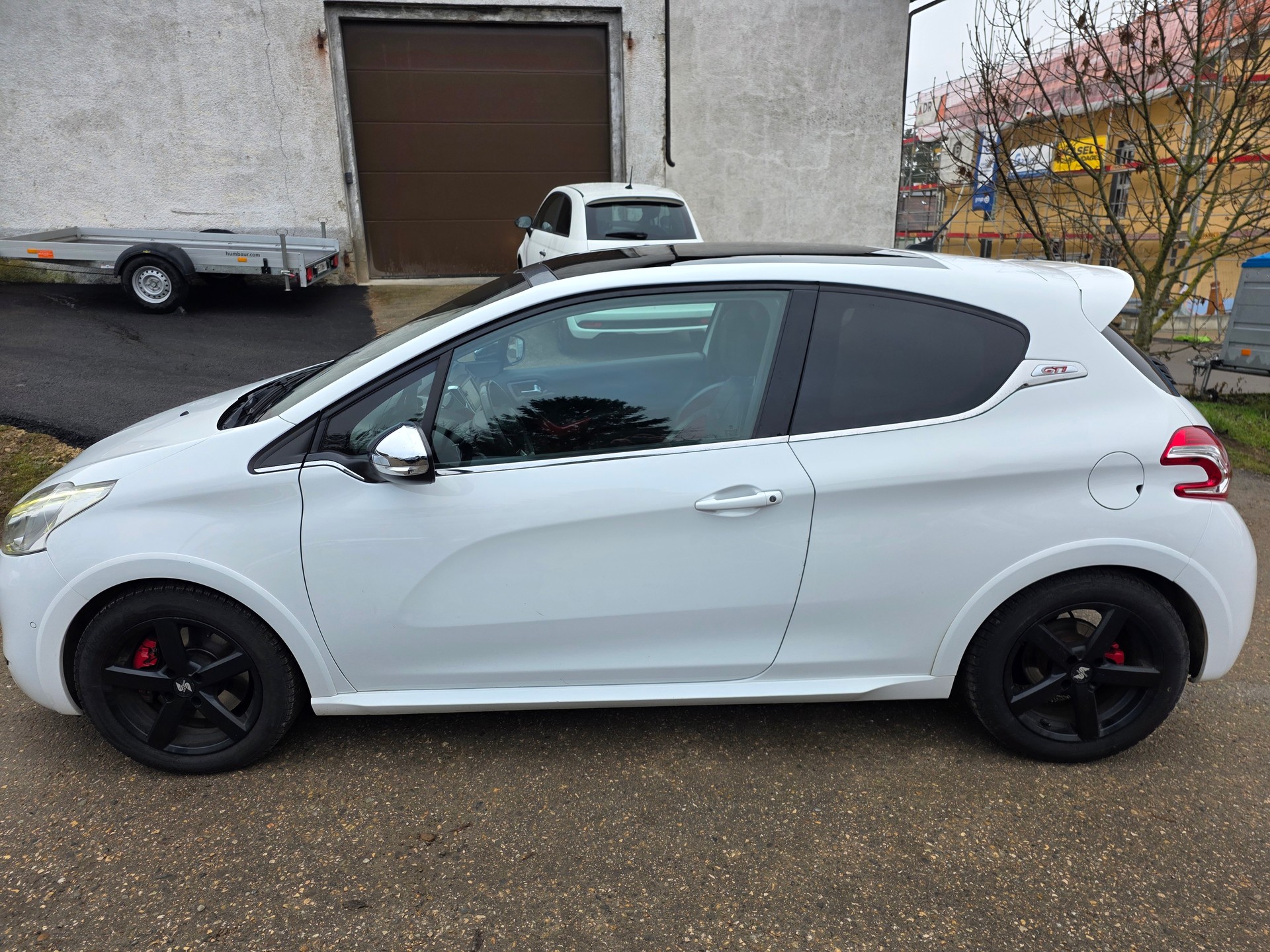 PEUGEOT 208 1.6 Turbo GTi-image-7