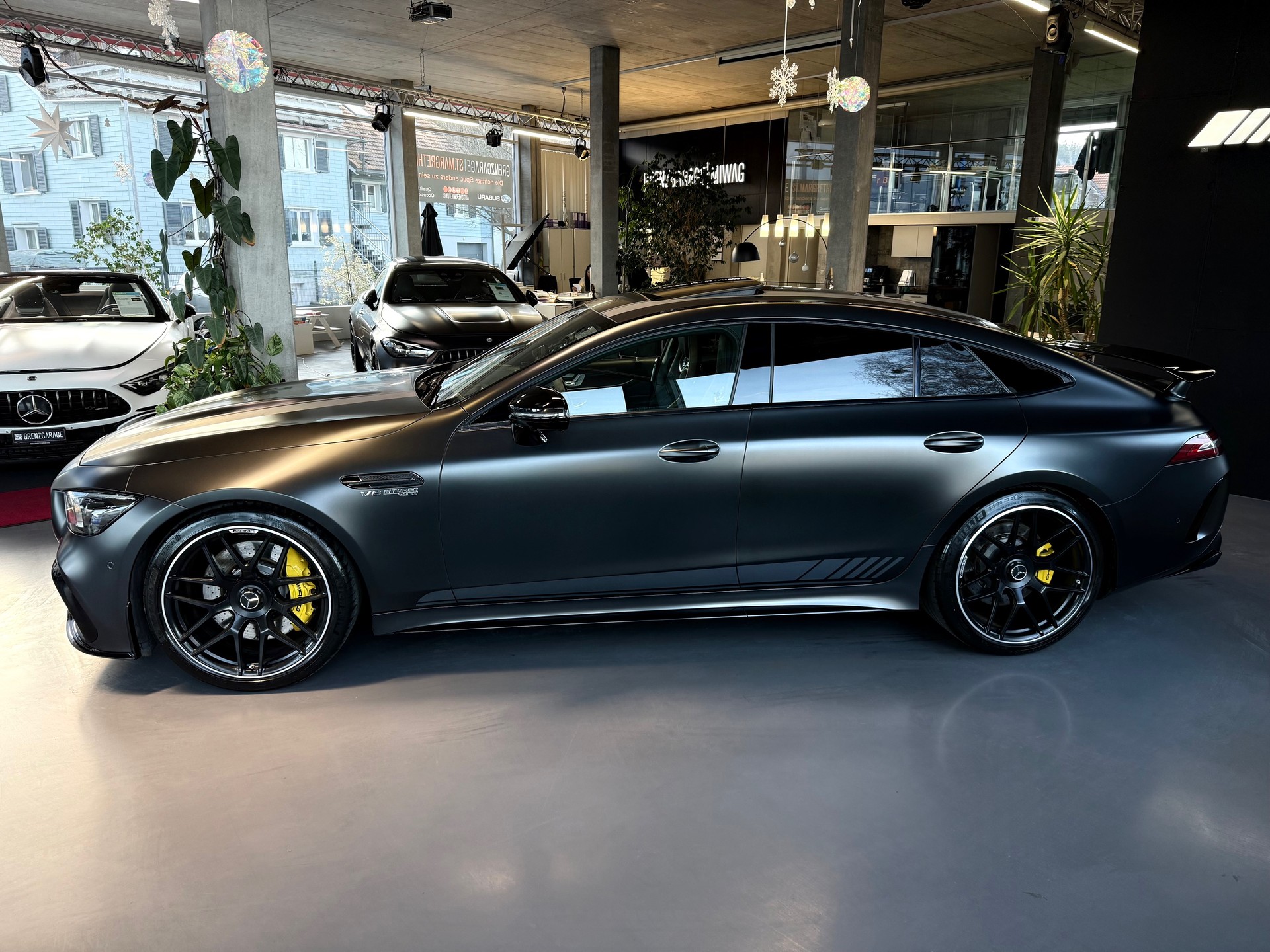 MERCEDES-BENZ AMG GT 4 63 S Edition 1 4Matic+ Speedshift MCT-image-4
