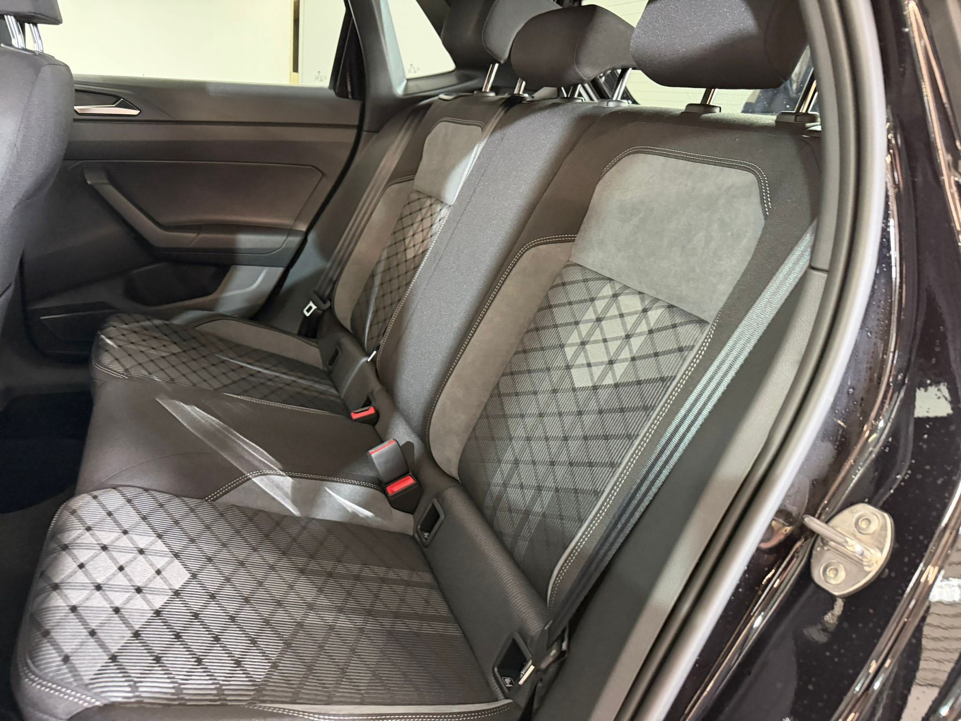 VW Polo 1.0 TSI R-Line DSG-image-9