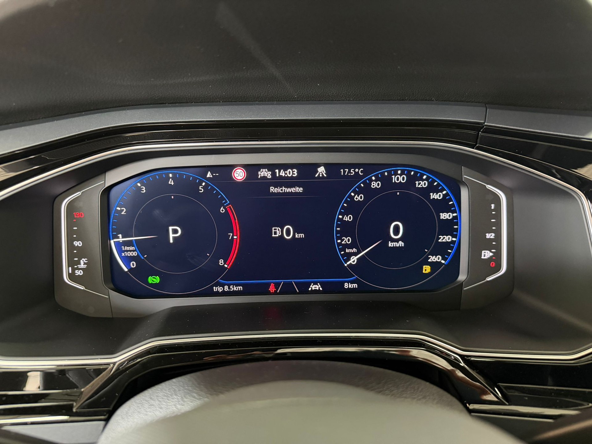 VW Polo 1.0 TSI R-Line DSG-image-11