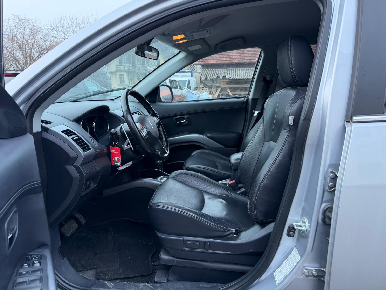 PEUGEOT 4007 2.4 Platinum Edition CVT-image-5
