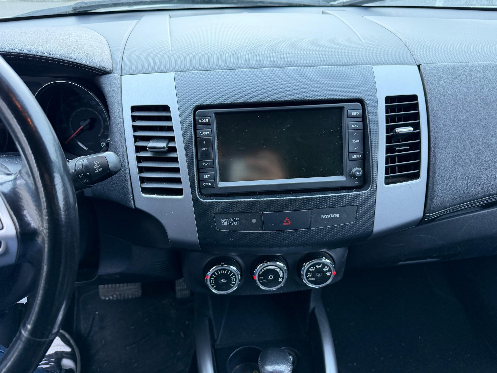 PEUGEOT 4007 2.4 Platinum Edition CVT-image-8