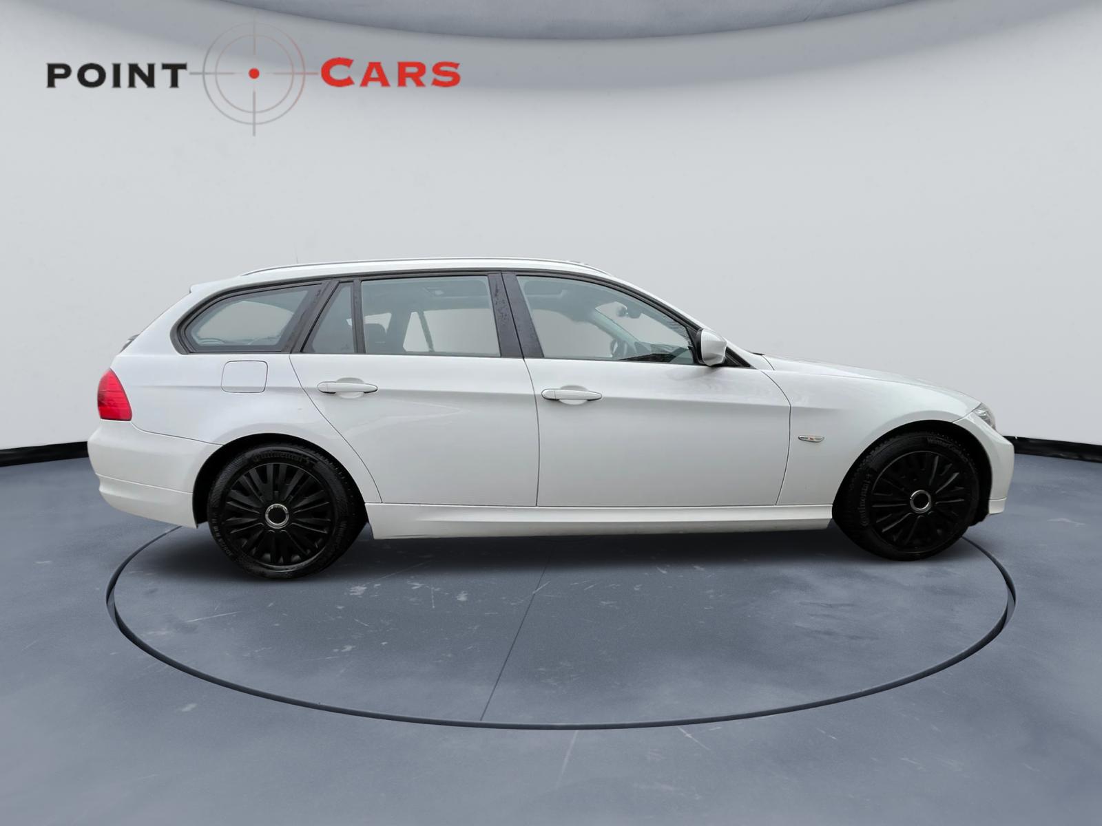 BMW 318i Touring Steptronic-image-5